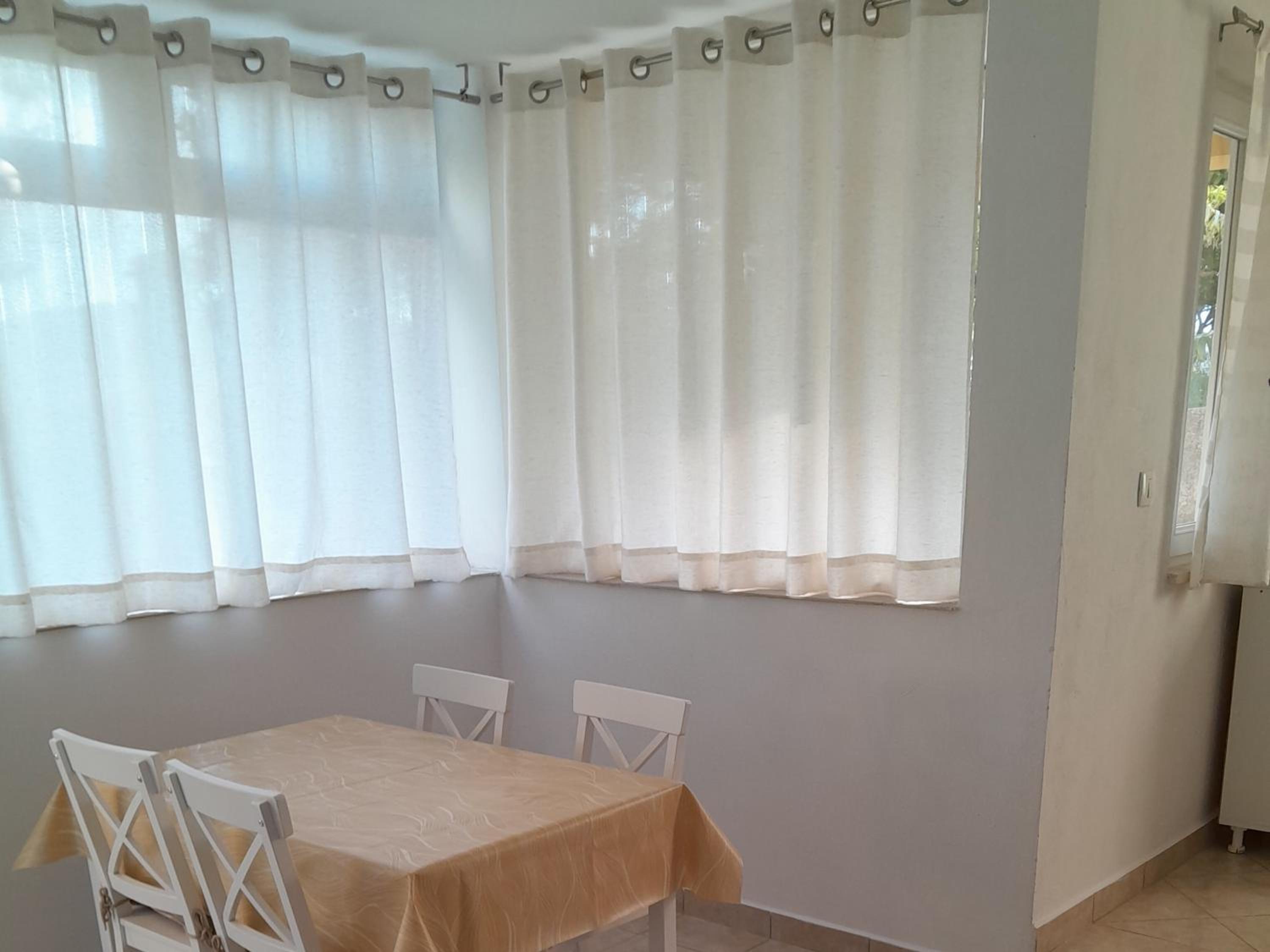 Apartments Viganj