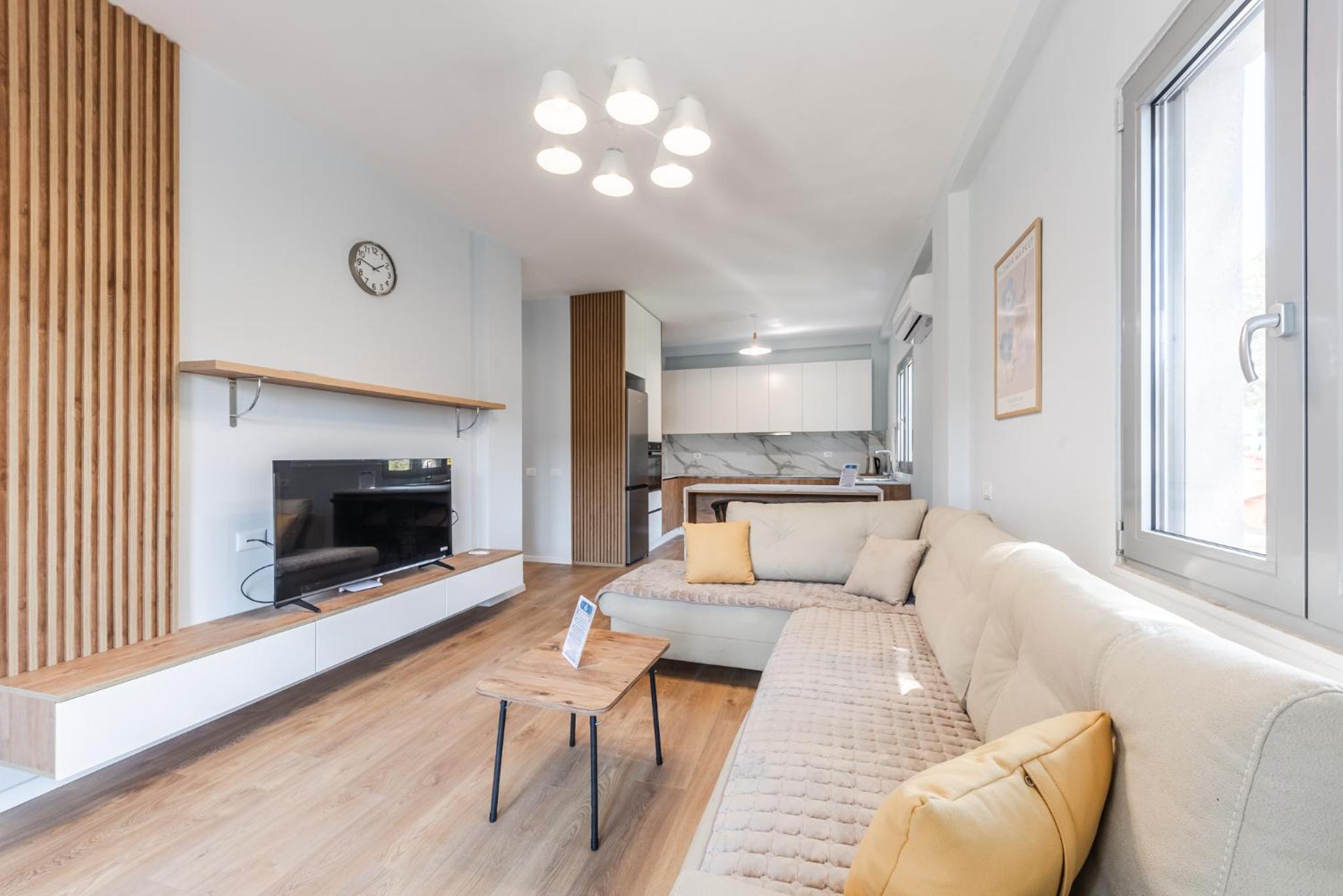 Beni's Villa Apartments by PS