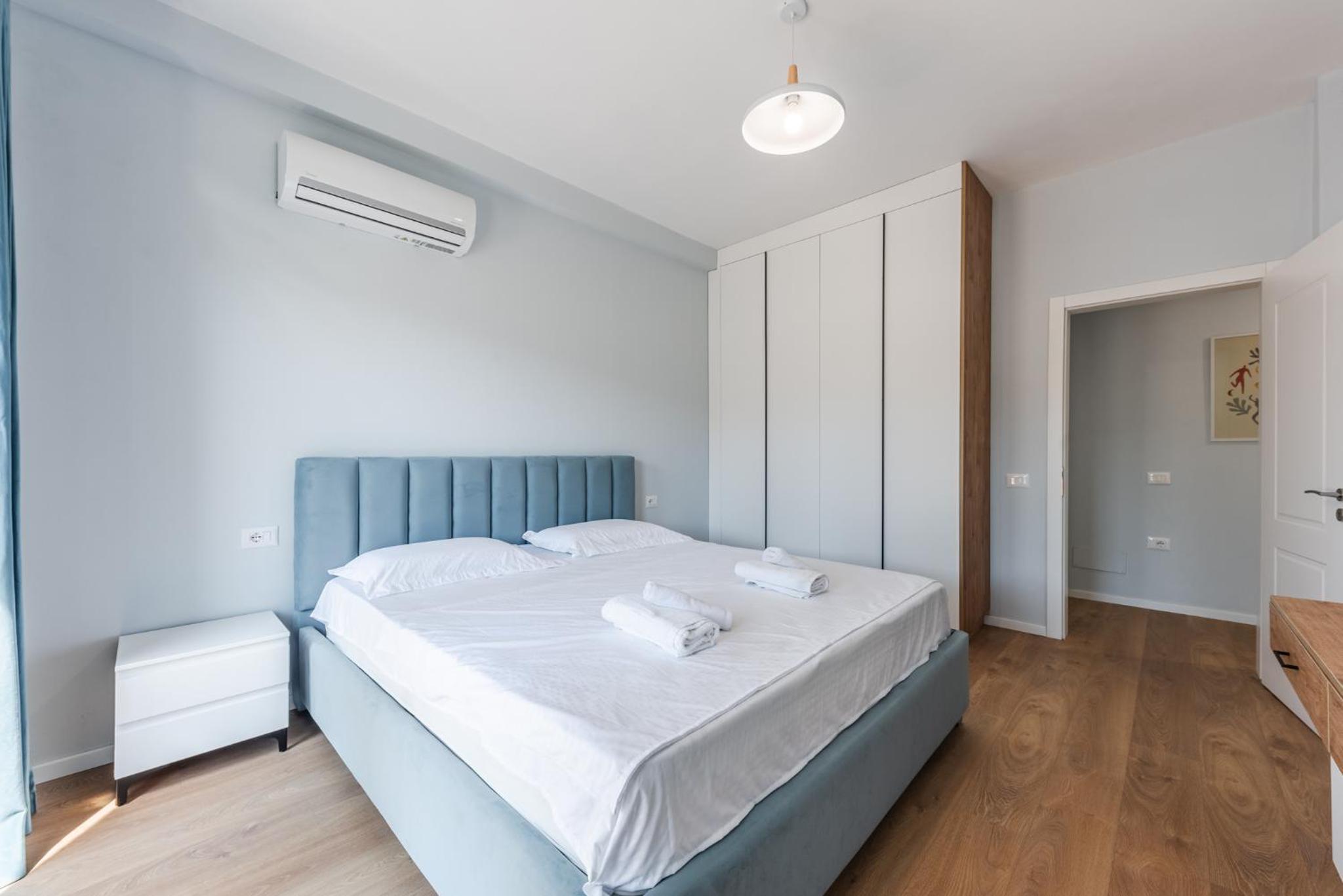 Beni's Villa Apartments by PS