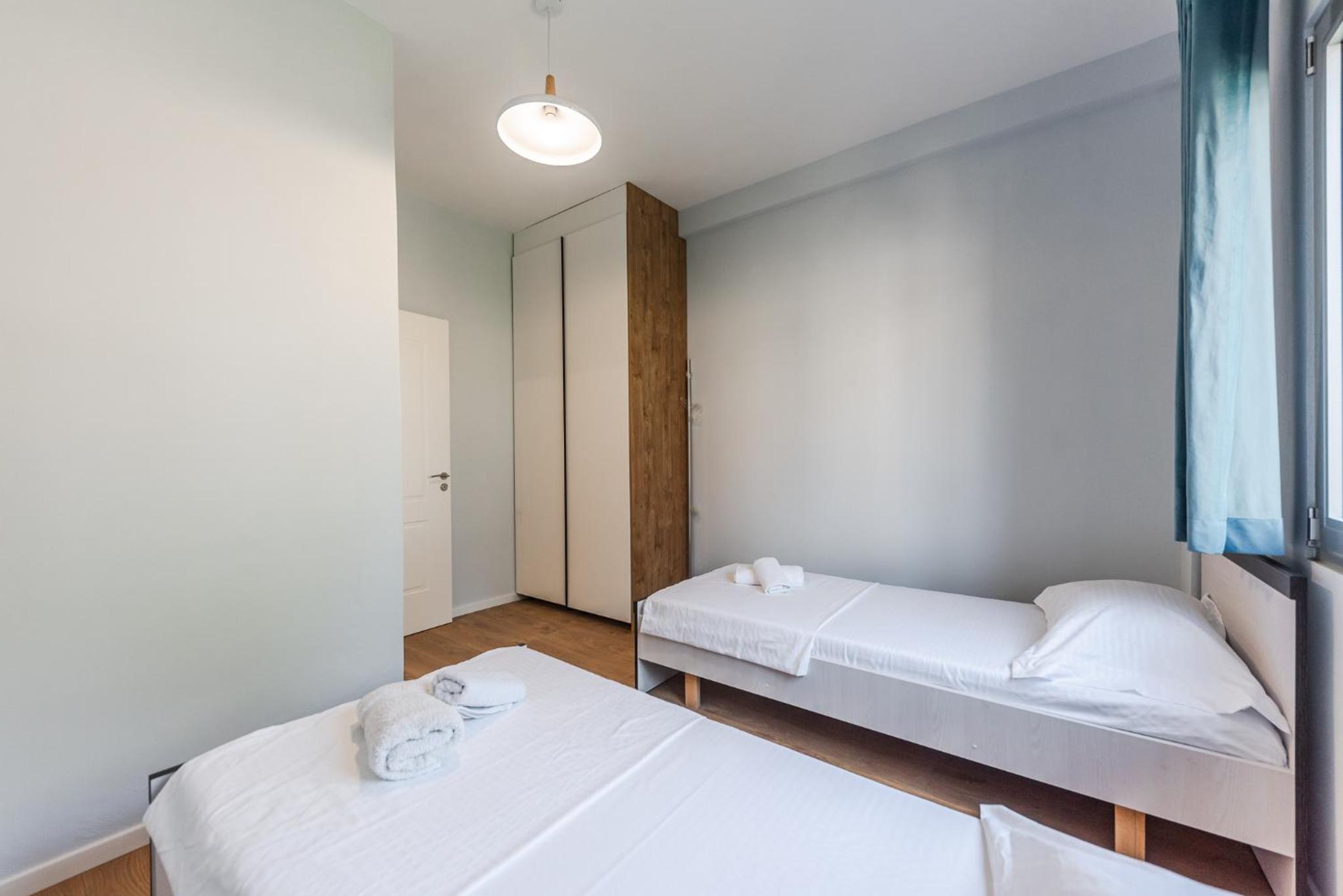 Beni's Villa Apartments by PS