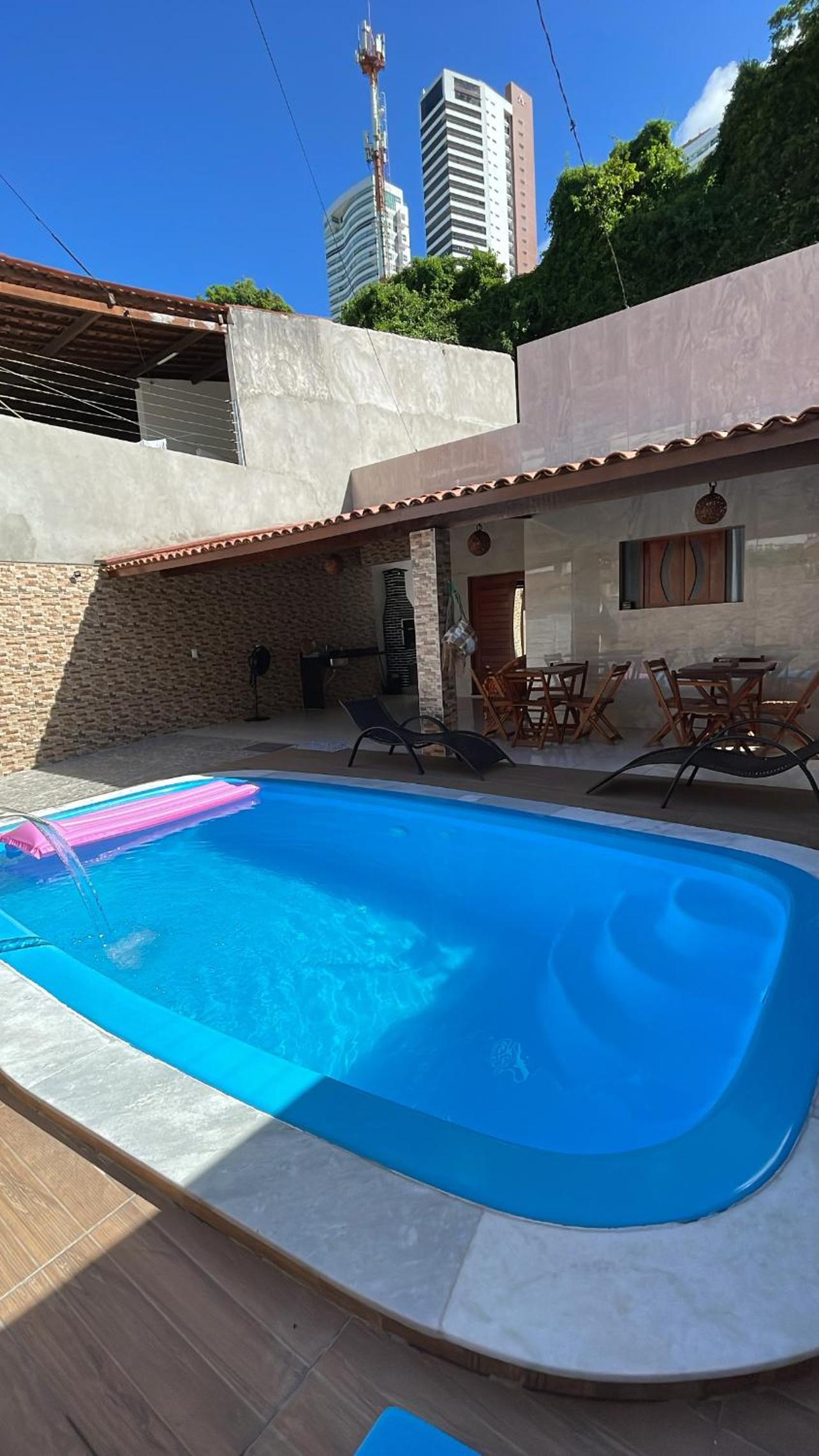Casa á 400m da Praia de Cabo Branco - João Pessoa