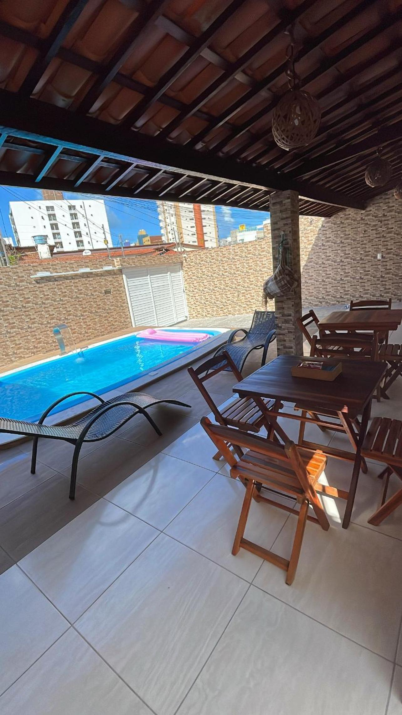 Casa á 400m da Praia de Cabo Branco - João Pessoa
