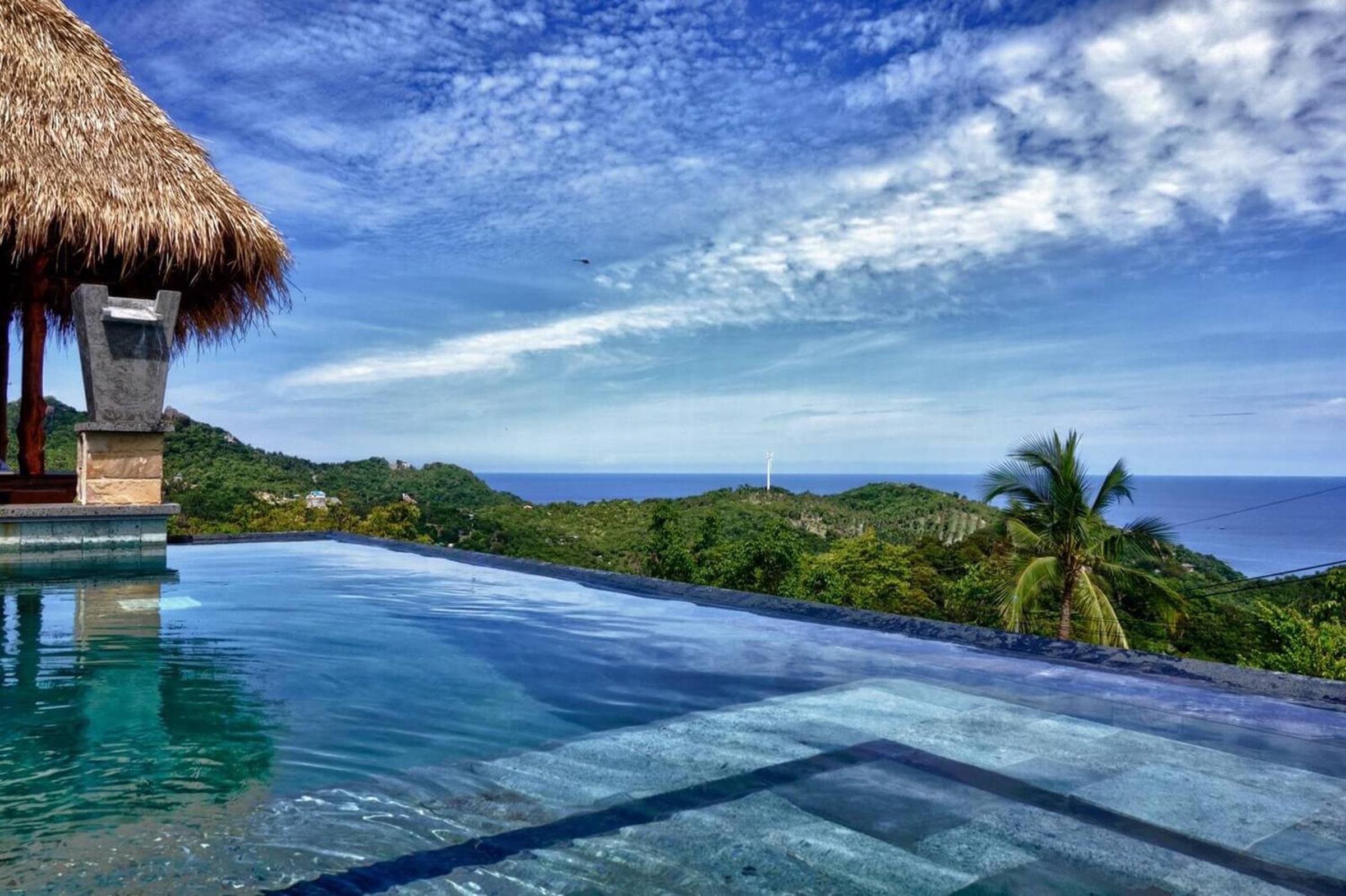 Horizon Luxury Pool Villas Koh Tao view 3
