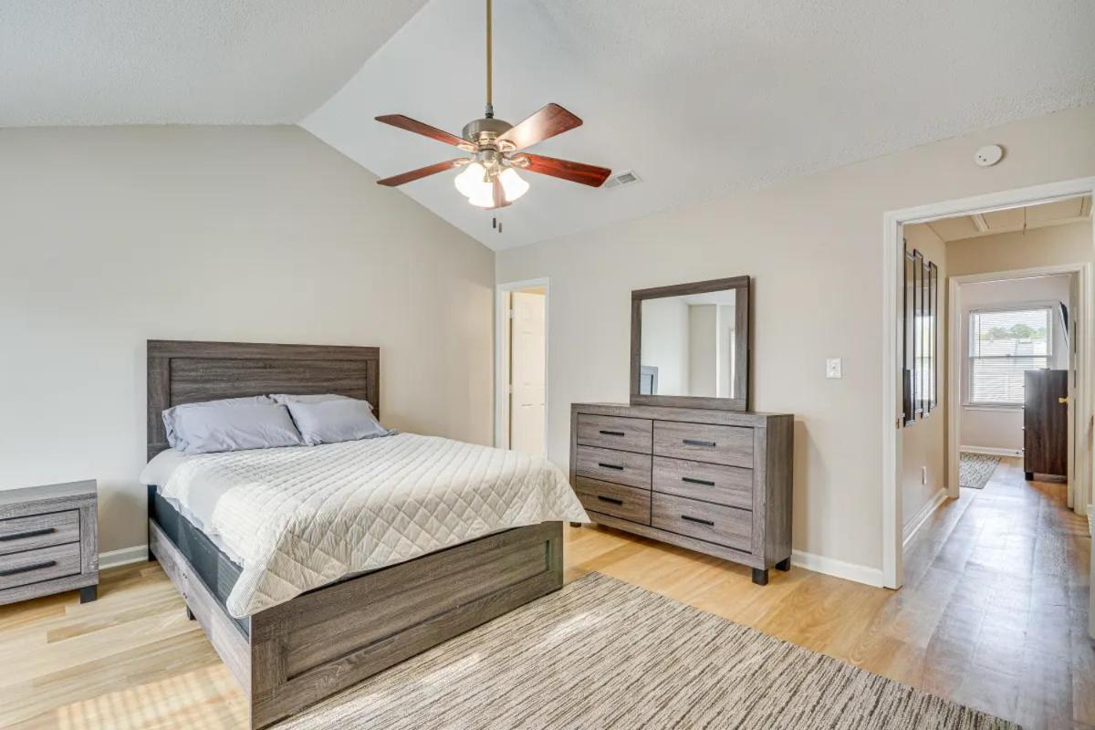 Comfortable Living view 5