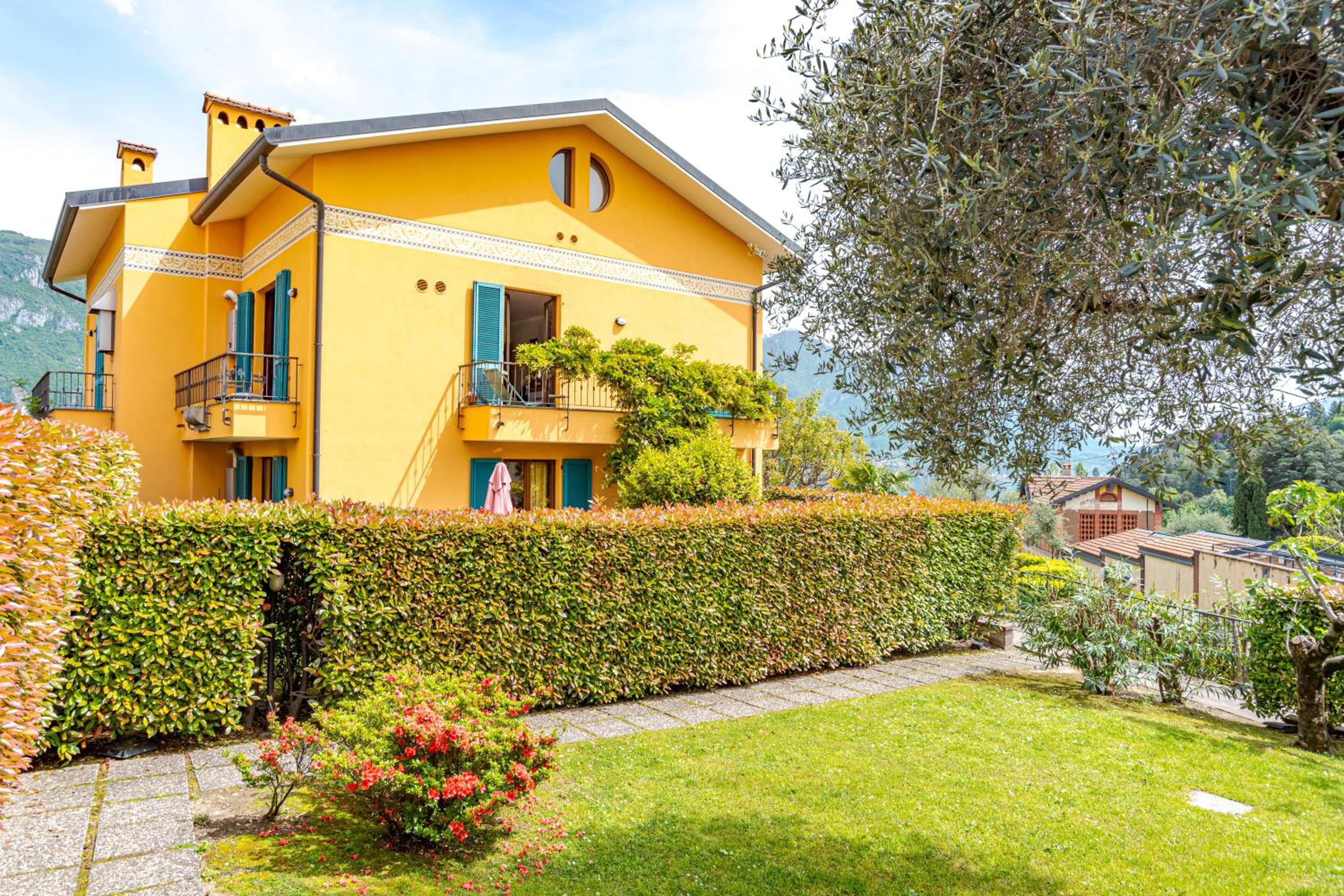 Pearl Of The Lake apartment, Bellagio, breathtaking views and good vibes view 3