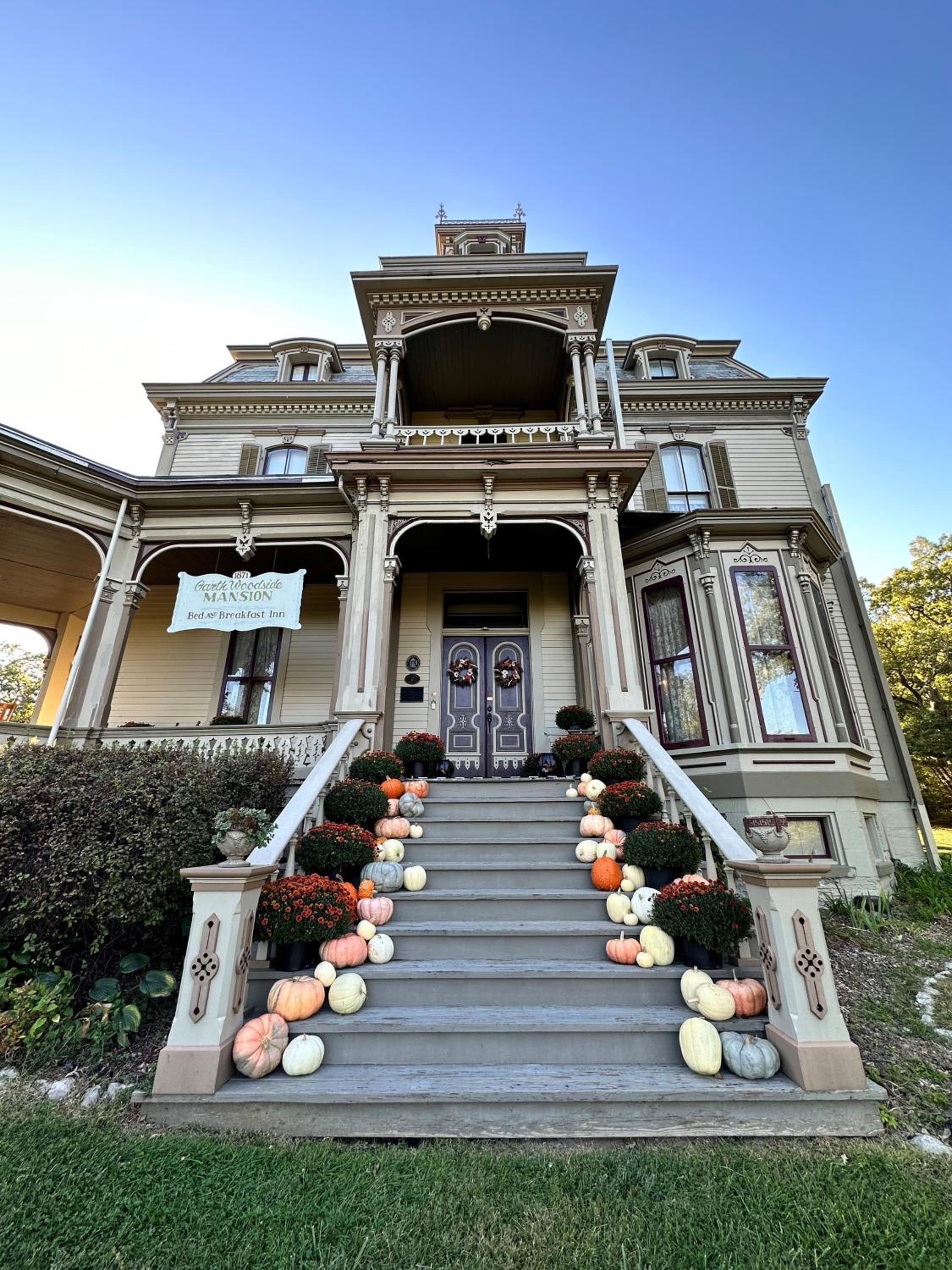 Garth Woodside Mansion Bed and Breakfast