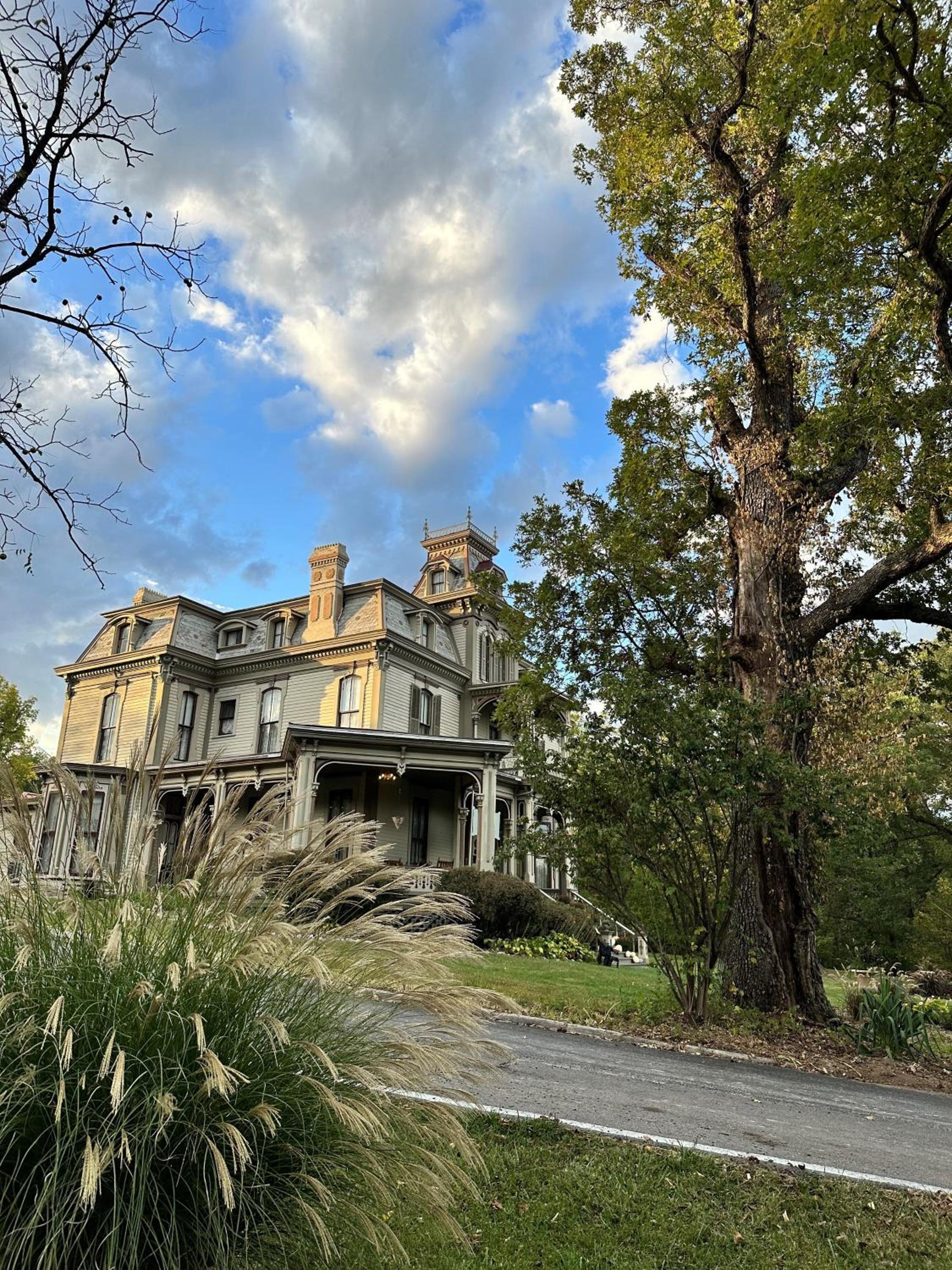 Garth Woodside Mansion Bed and Breakfast