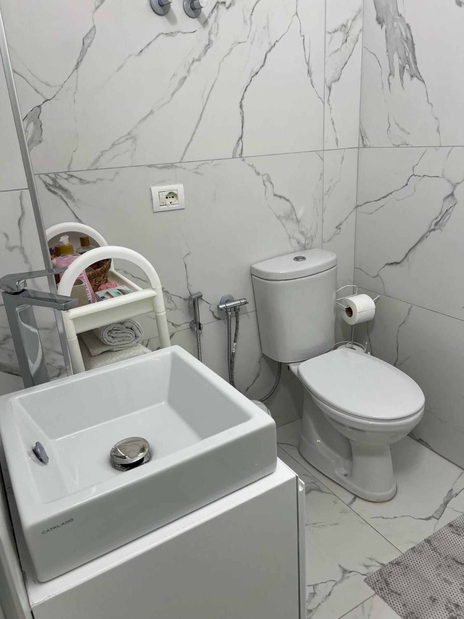 RENOVATED 2026 - KLAR Apartment few steps from the beach