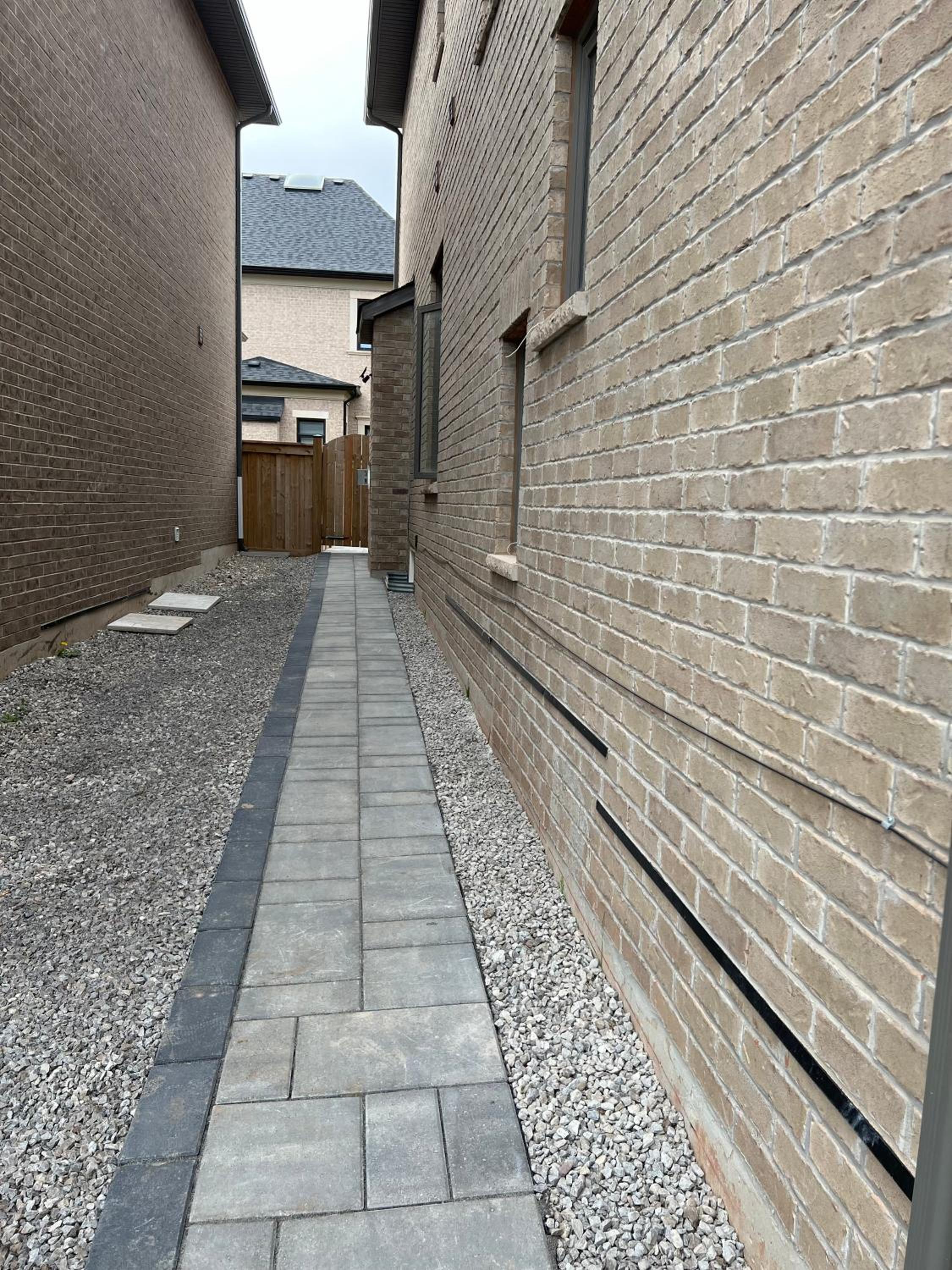 Private basement bedrooms in Oakville - Property Image 11