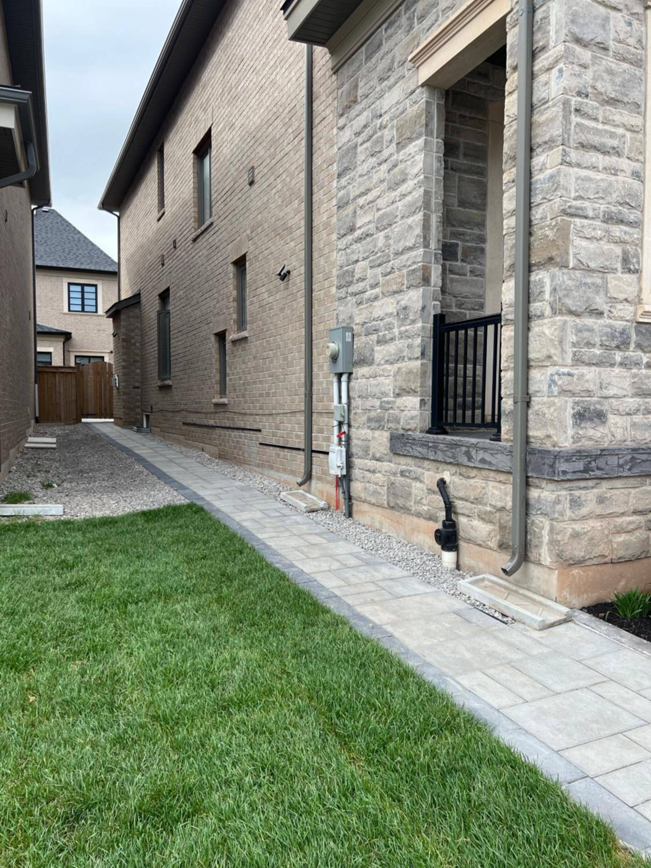 Private basement bedrooms in Oakville - Property Image 15