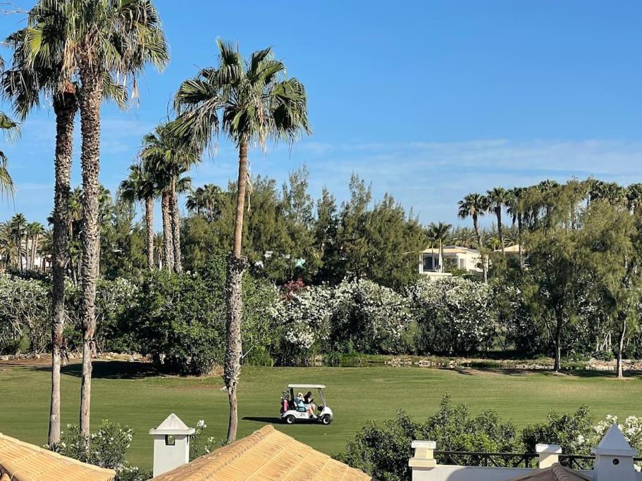 Luxury, Boutique Two-Bedroom Modern Townhouse with Golf Views