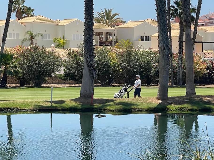 Luxury, Boutique Two-Bedroom Modern Townhouse with Golf Views photo 4