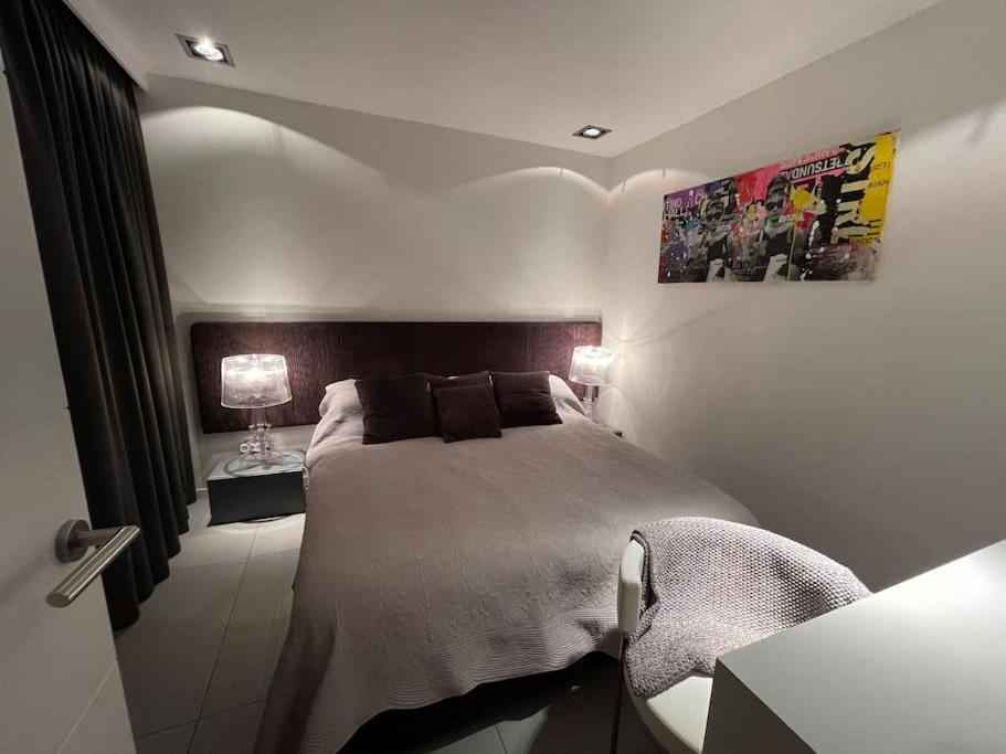 Luxury, Boutique Two-Bedroom Modern Townhouse with Golf Views