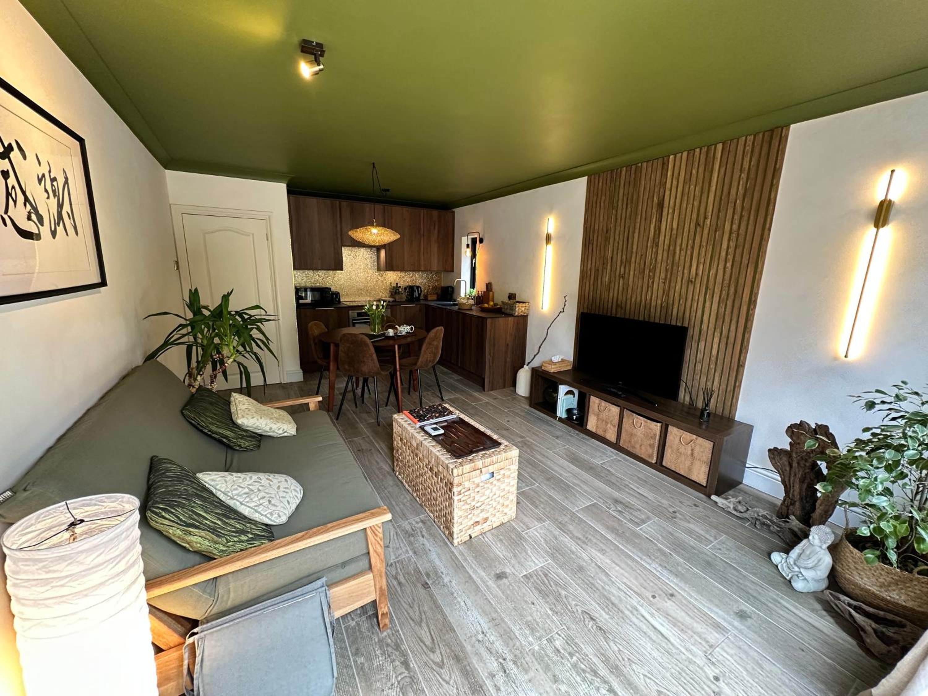 Farnham Vacations - The Wabi Sabi Sanctuary Official Japanese Style Home With Hot Tub Between Farnham And Hindhead - Property Image 22