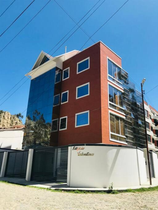 New, Modern & Comfortable Apartment