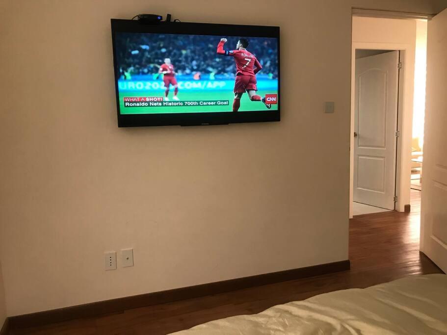 New, Modern & Comfortable Apartment