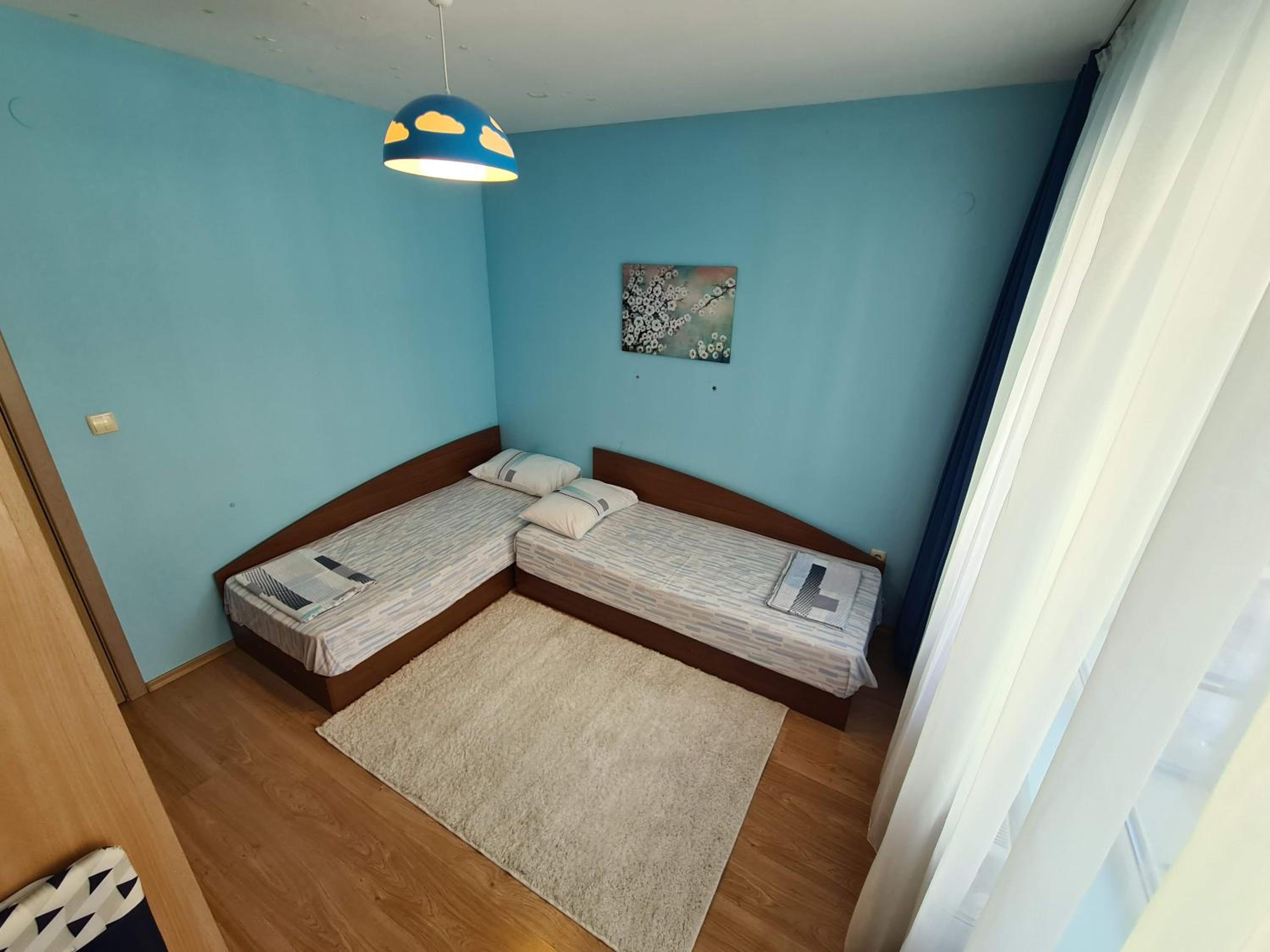 Spacious 2 Bedroom Apartment