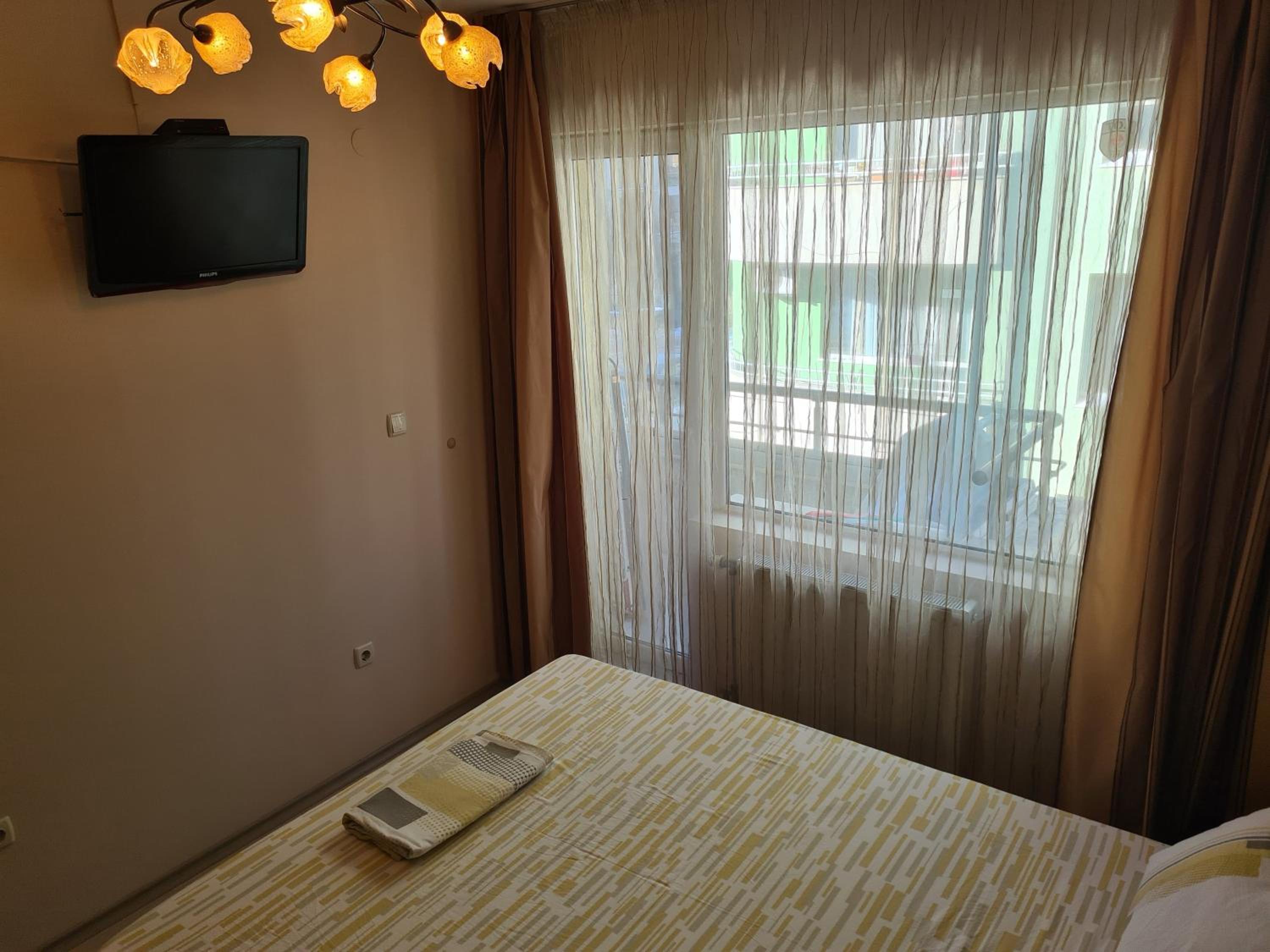 Spacious 2 Bedroom Apartment