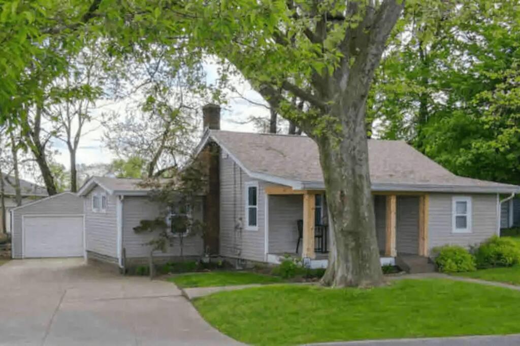 Charming PLX Cottage-LAKE VIEW view 3
