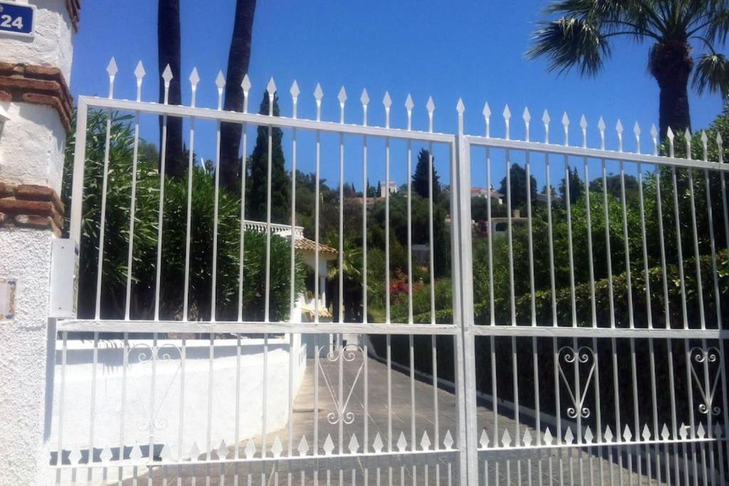Large 7 Bedroom villa in sierrrezuela heated pool