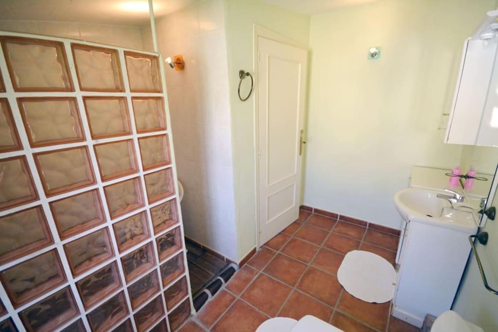 Large 7 Bedroom villa in sierrrezuela heated pool