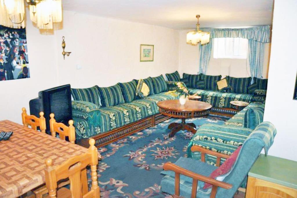 Large 7 Bedroom villa in sierrrezuela heated pool