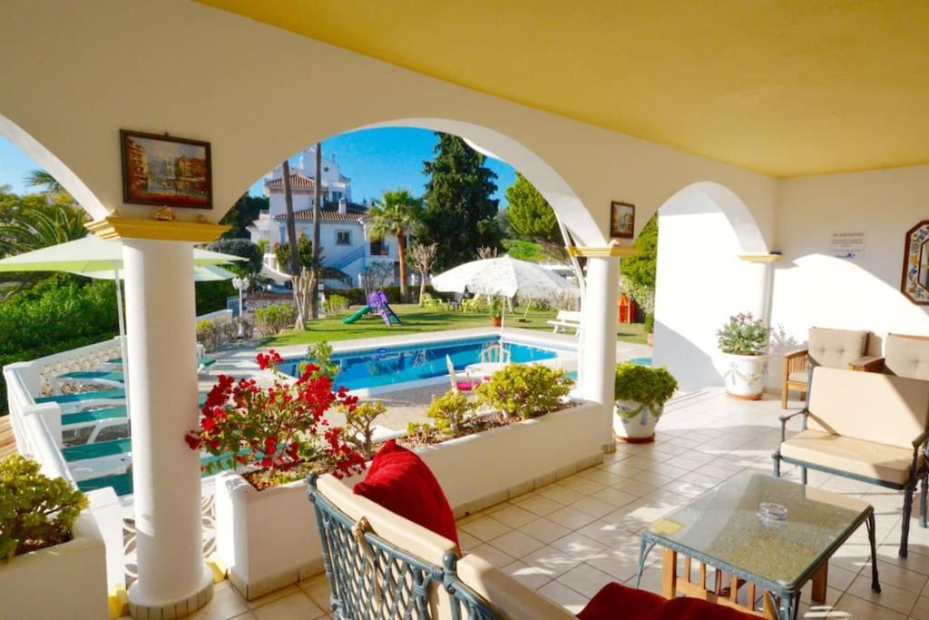 Large 7 Bedroom villa in sierrrezuela heated pool