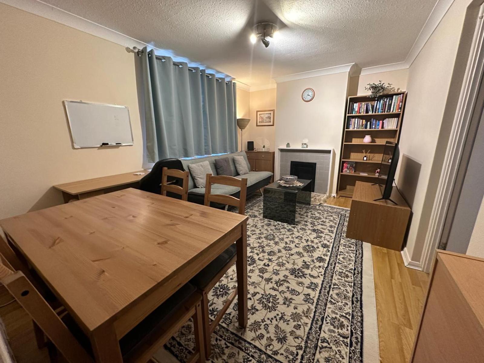 Cosy entire one bedroom hideaway view 4