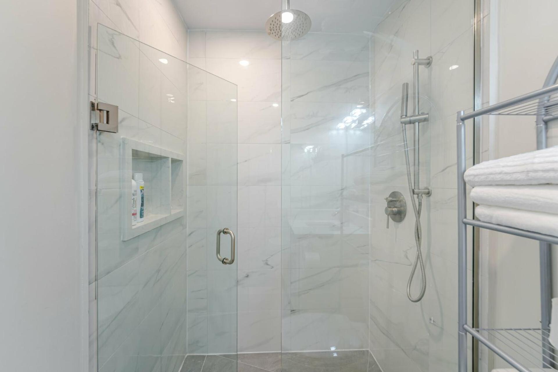 Private basement bedrooms in Oakville - Property Image 24