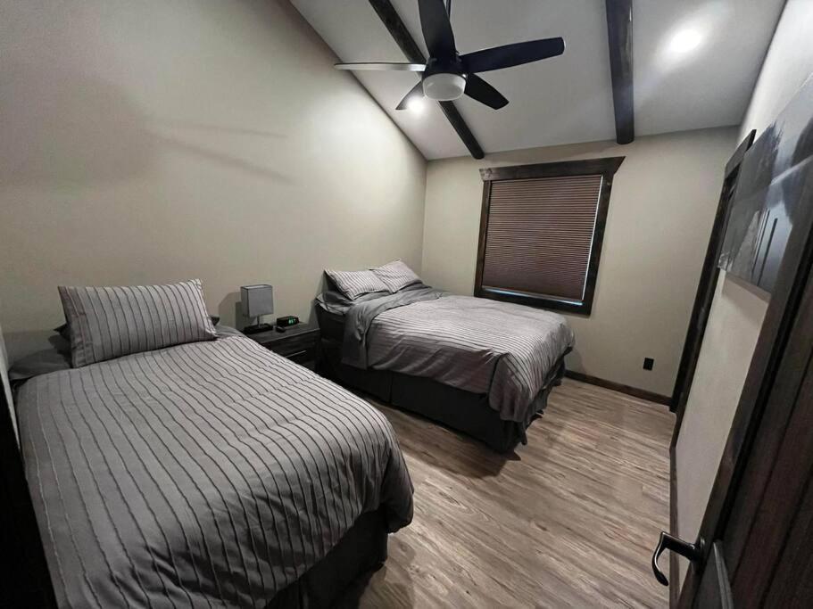 Whispering Pines Cabin