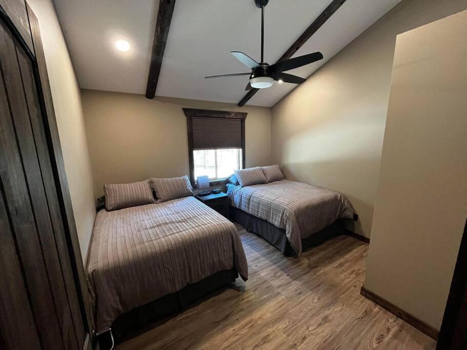 Whispering Pines Cabin