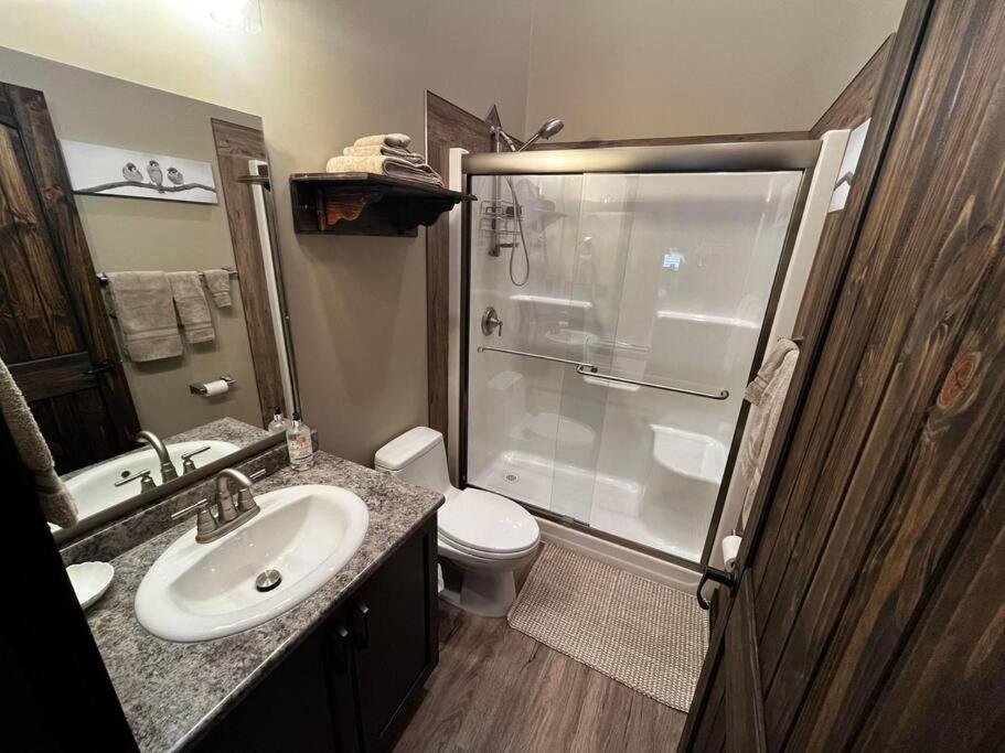 Whispering Pines Cabin