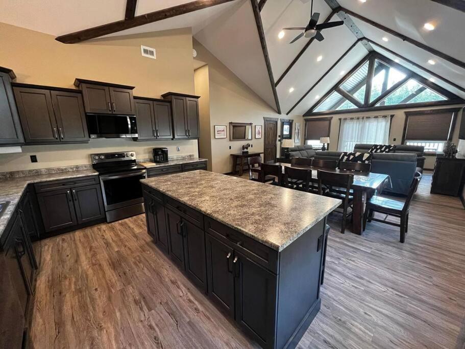 Whispering Pines Cabin