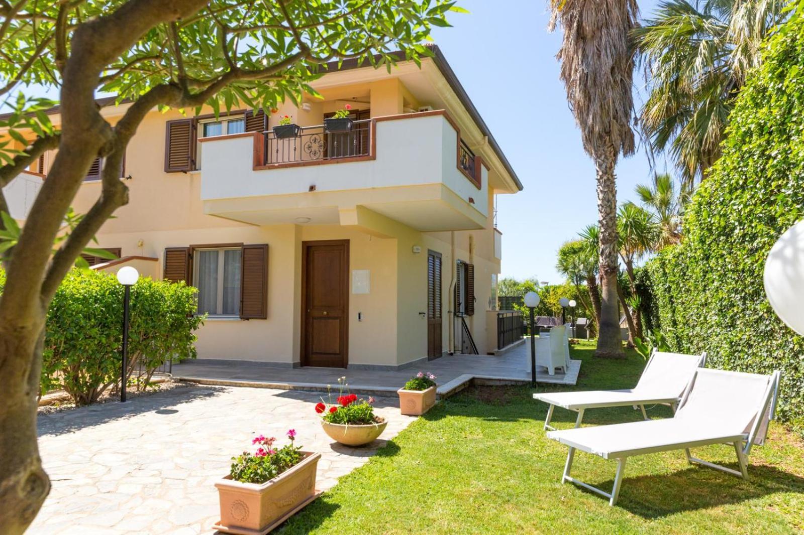 Isola Suite view 5