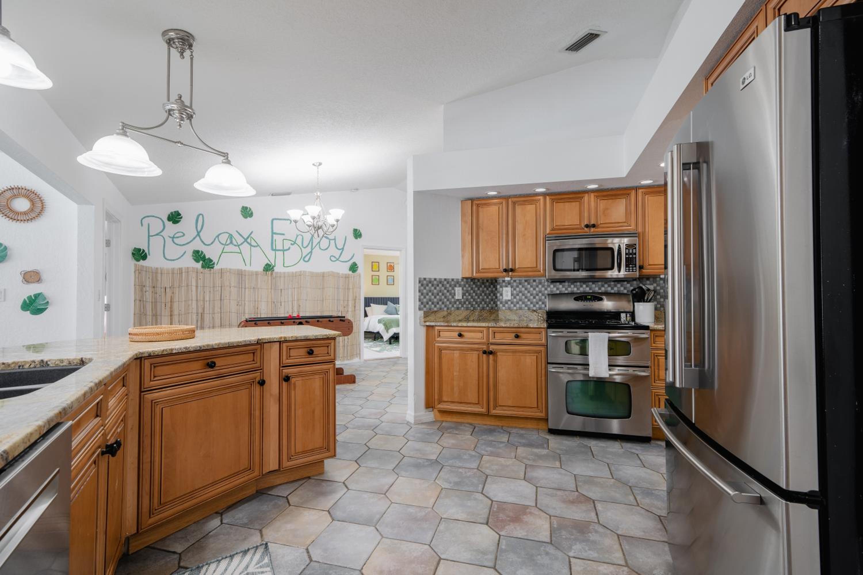 Fort Myers Vacations - 4bd Myakka Paradise - Pool Jacuzzi - Games - Property Image 5