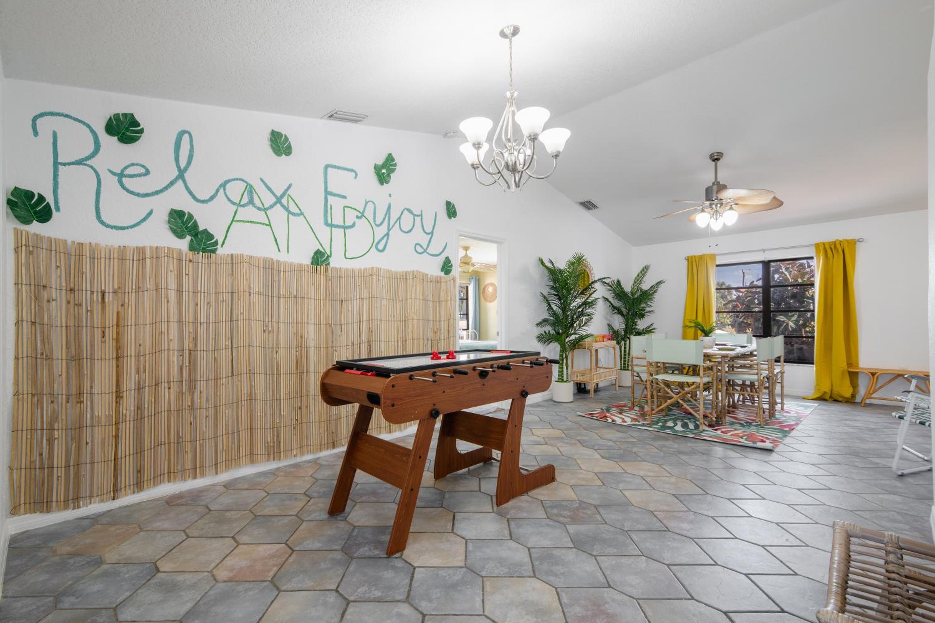 Fort Myers Vacations - 4bd Myakka Paradise - Pool Jacuzzi - Games - Property Image 7