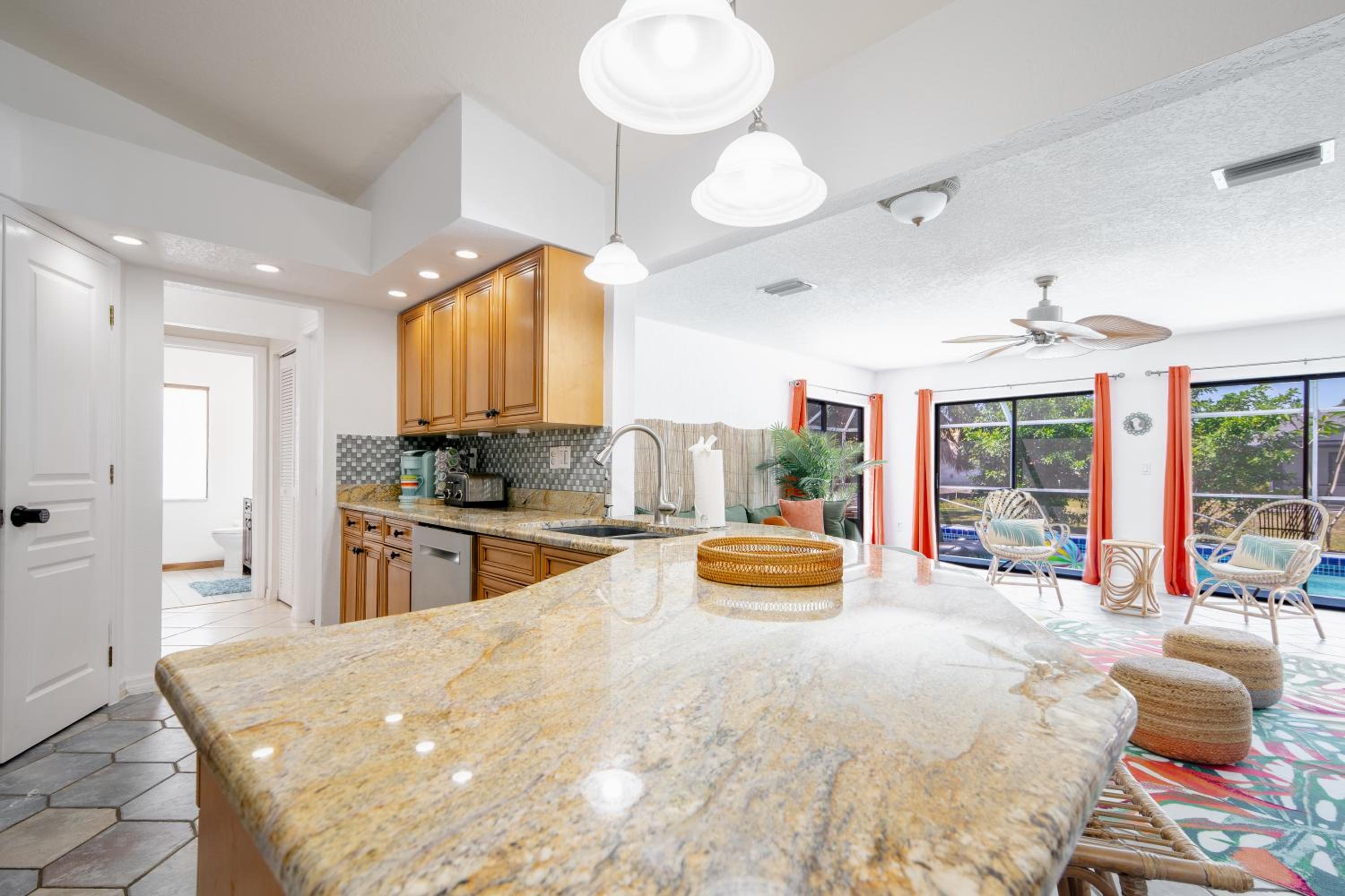 Fort Myers Vacations - 4bd Myakka Paradise - Pool Jacuzzi - Games - Property Image 18