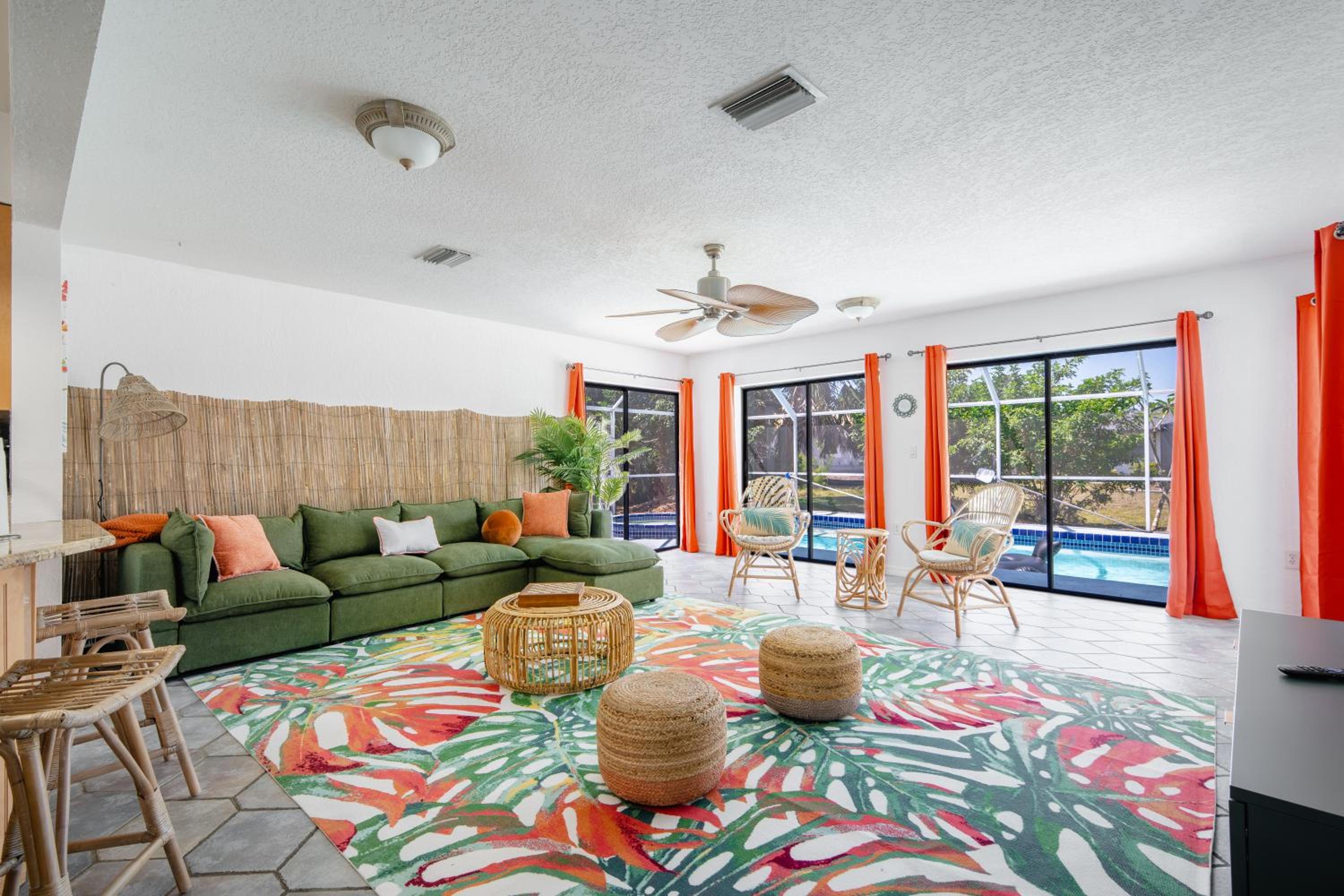 Punta Gorda Vacations - 4bd Myakka Paradise - Pool  Jacuzzi - Games - Property Image 1