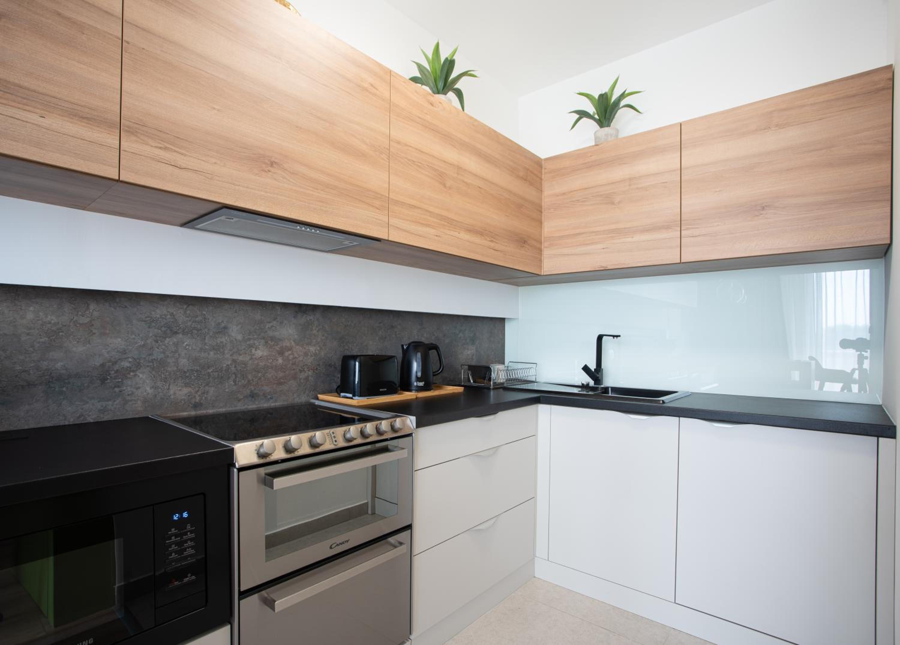 Meridien Home Apartment view 3