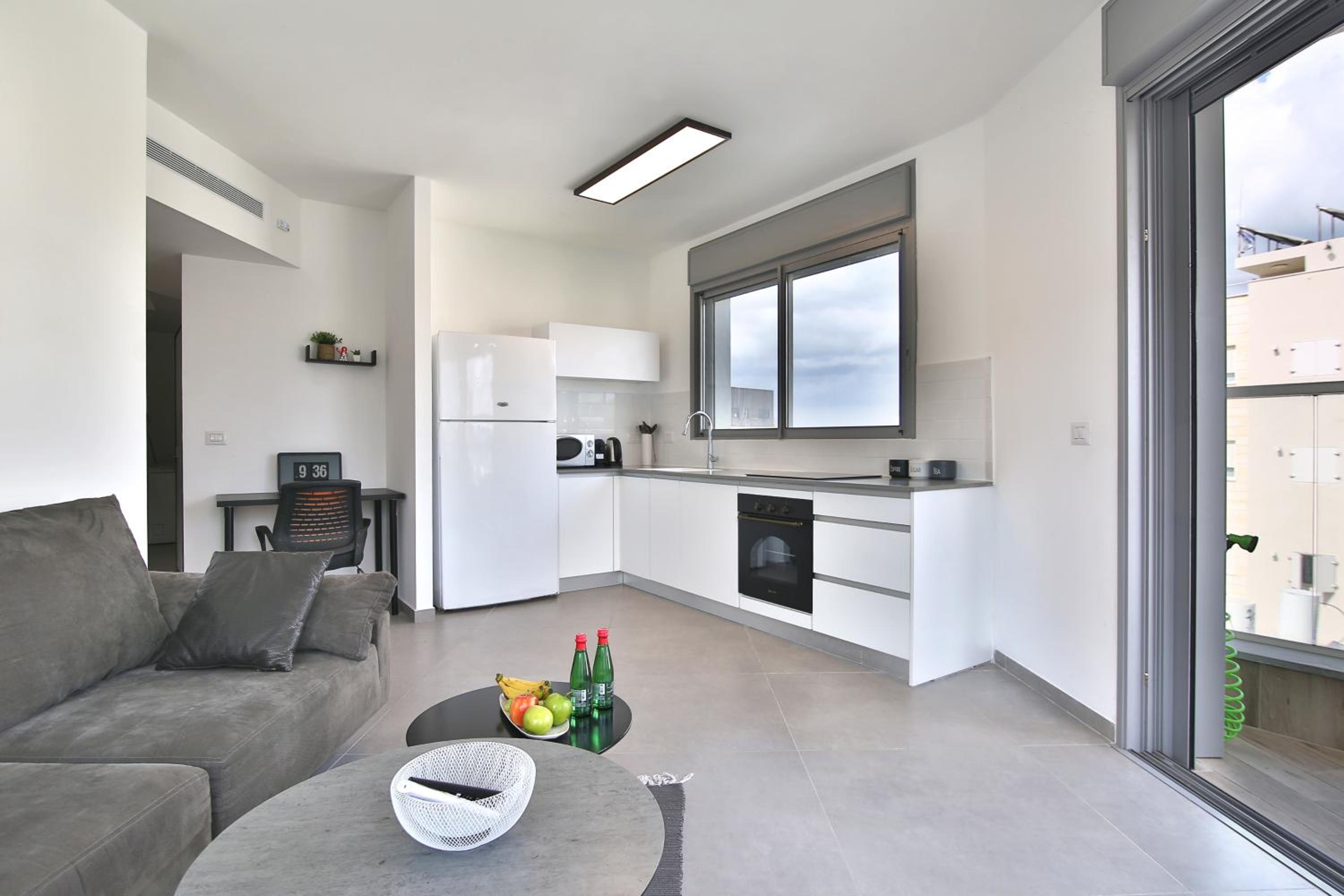 Luxury apartment on the beach view 5