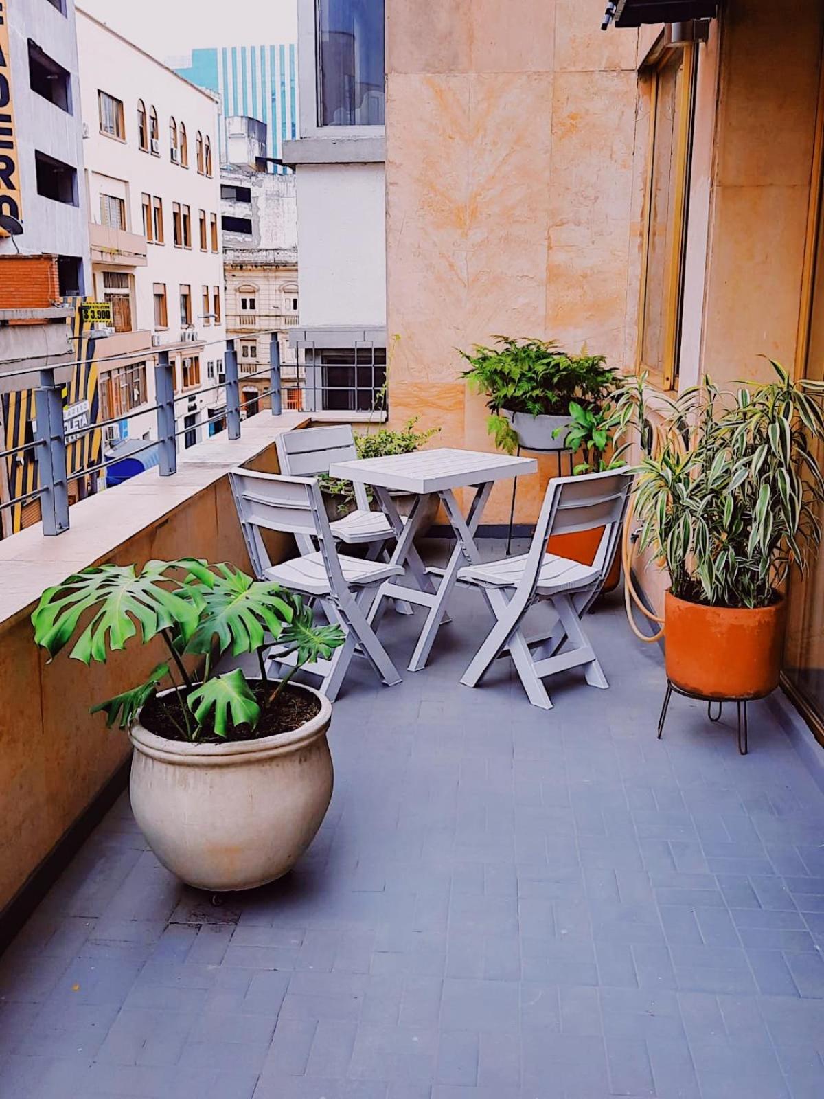 Apto con terraza privada junto al Bulevar del Rio y Calle del Sabor