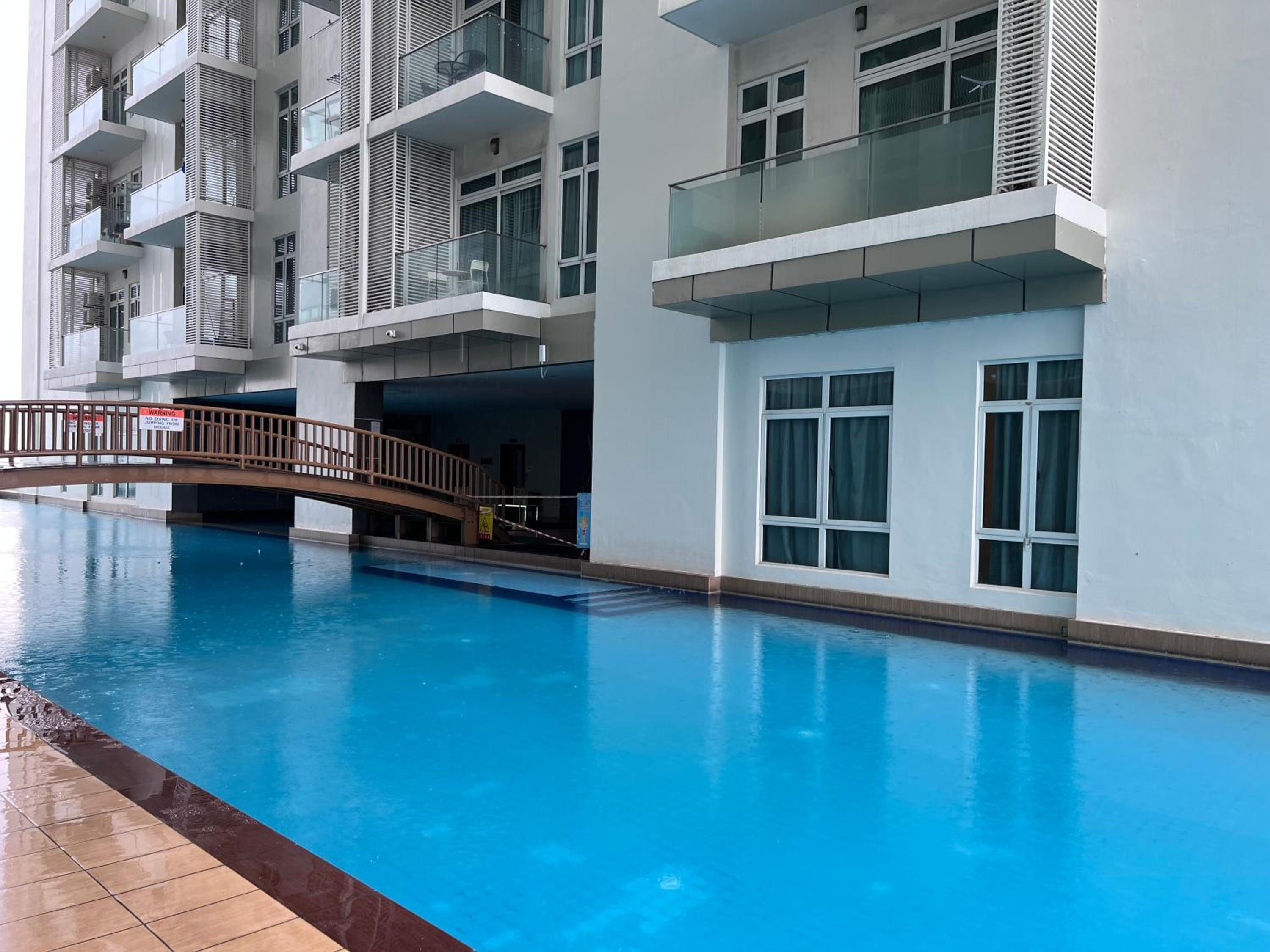 Holiday Home in JB , 2 Bdrm 2 Bthrm Wifi 4 pax