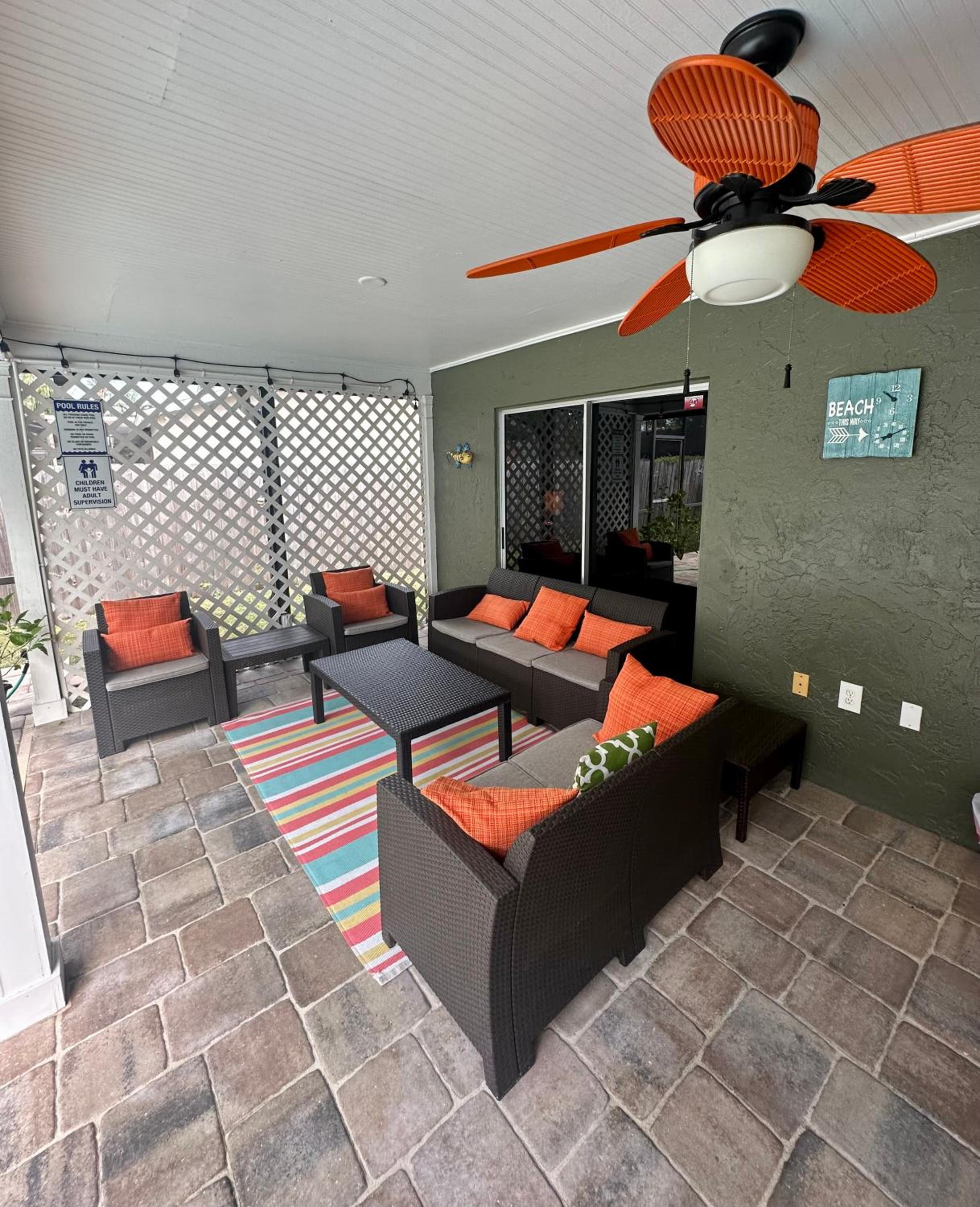 lounge
