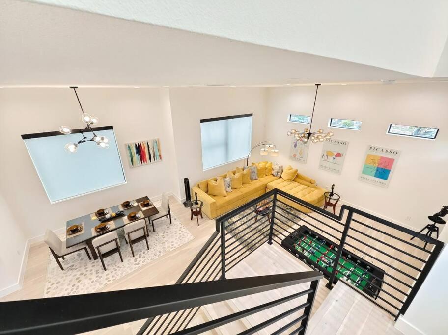 Luxury Galleria Townhome view 5