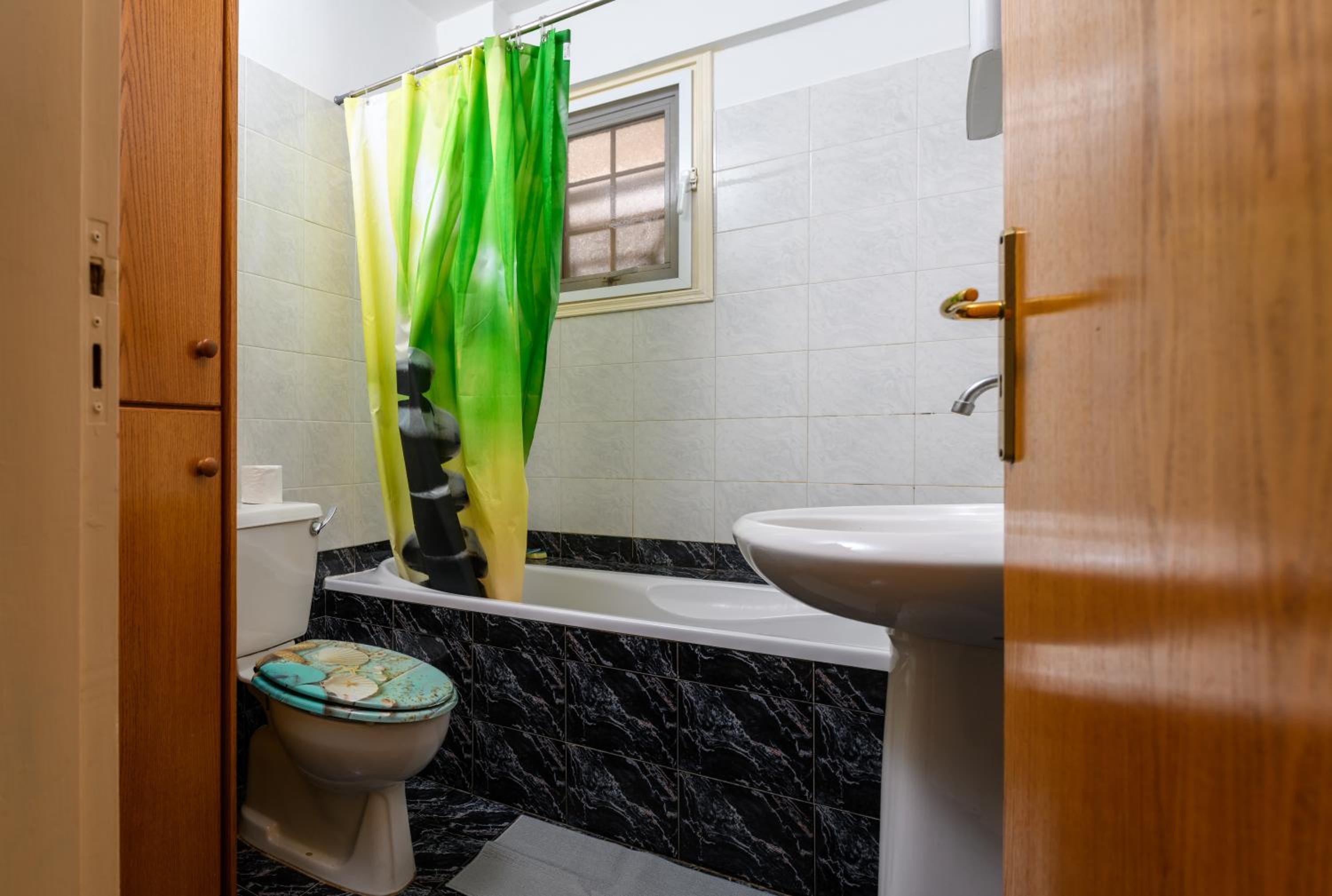 Julian 2 Bed Apartment