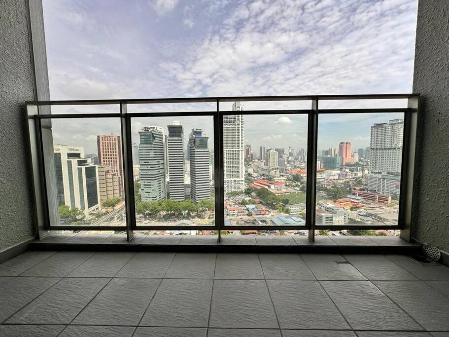 3Min KLCC Luxury 2B1B 5Pax Mercu Summer Suite