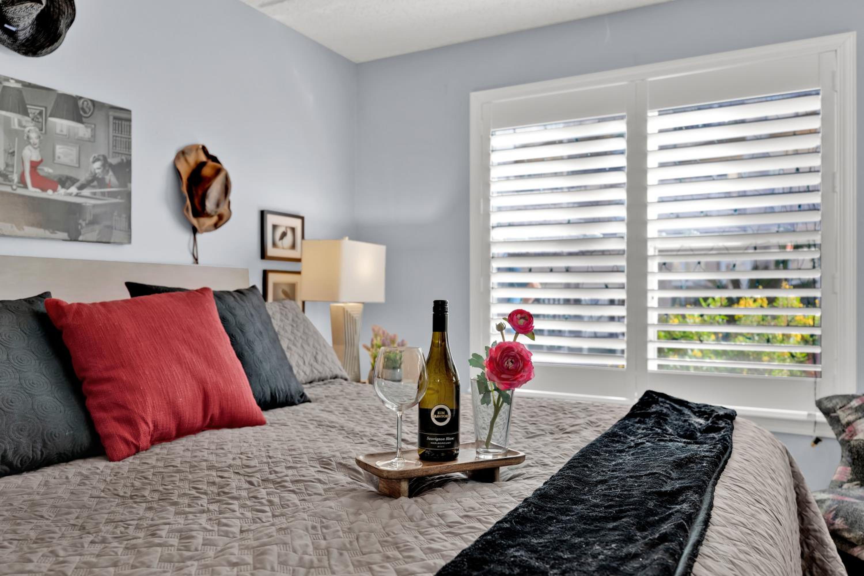 Relaxed Island Escape with Pool and Hot Tub Access view 3