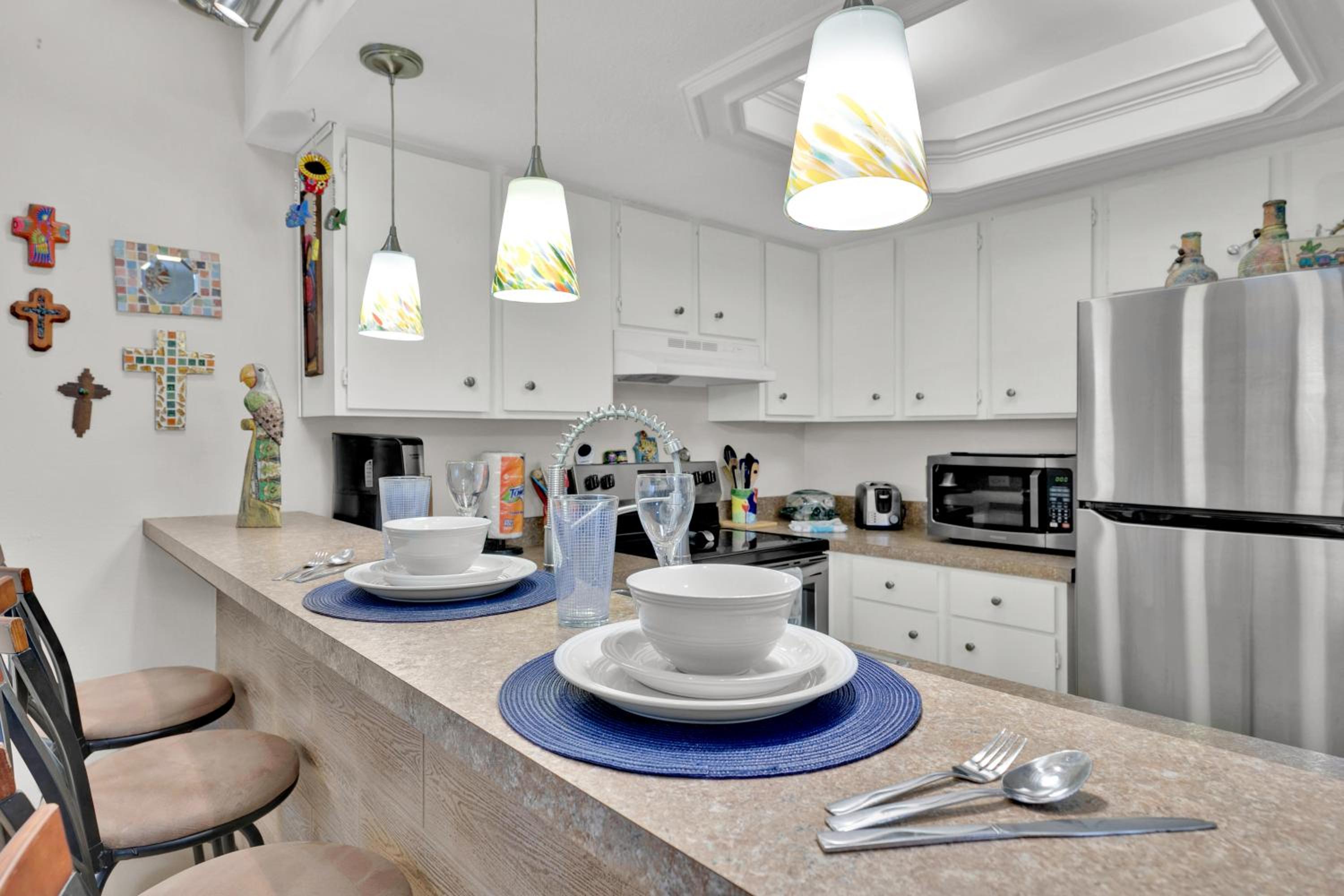 Relaxed Island Escape with Pool and Hot Tub Access view 5