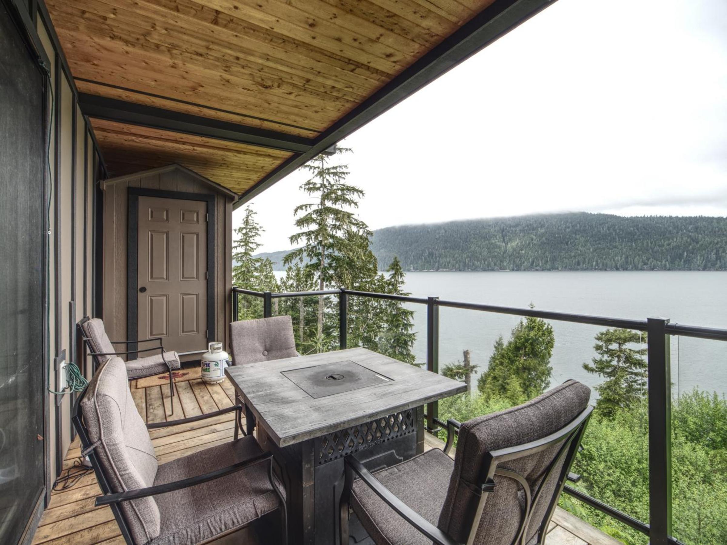 Handsome Dan's Vacation Cottage Rentals