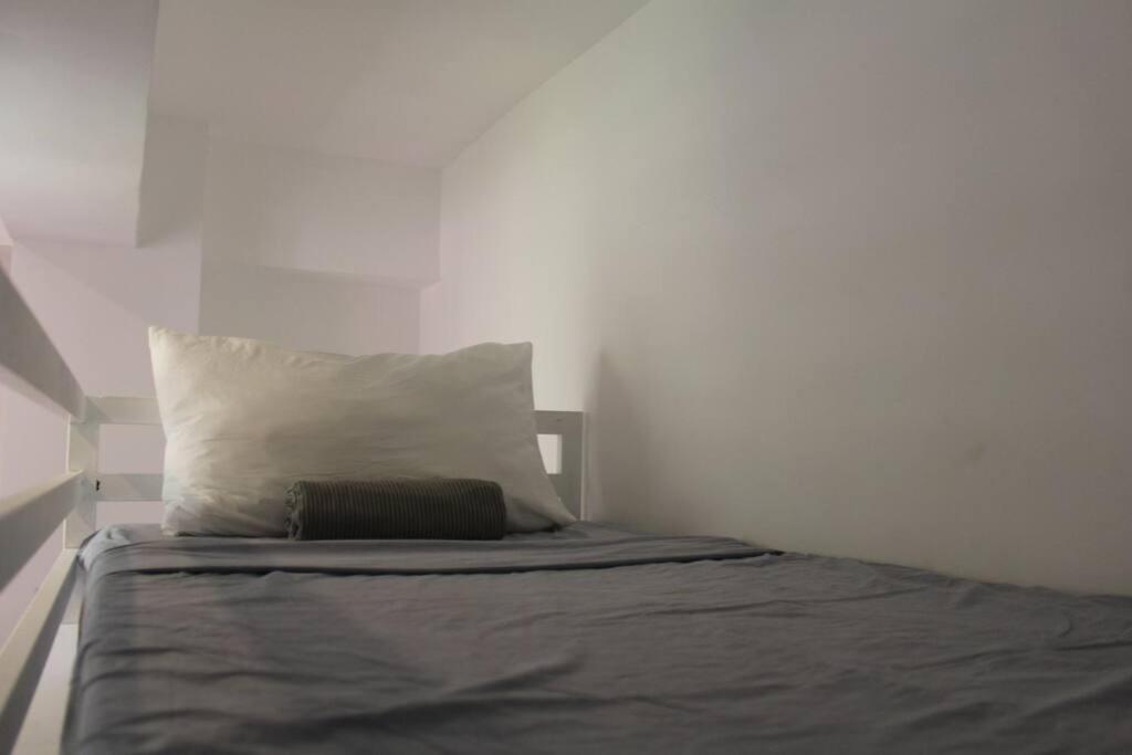 Cozy Casa 2 Bedroom Apartment A Few Steps to White Beach view 5